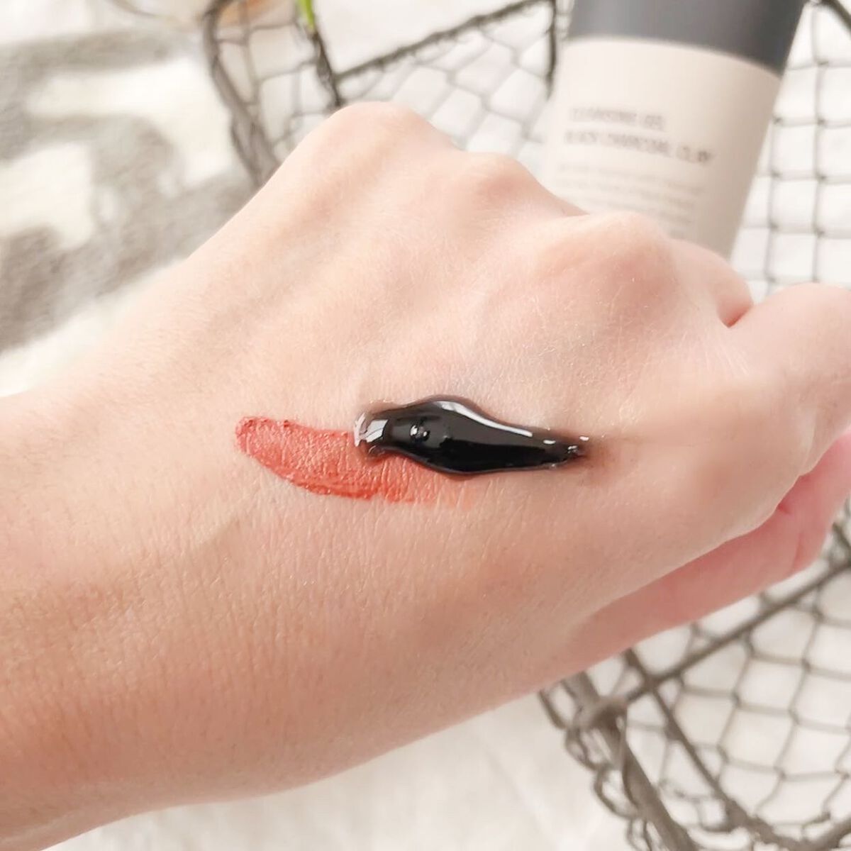 ブラックジェルクレンジング/.akaran/クレンジングジェルを使ったクチコミ（2枚目）