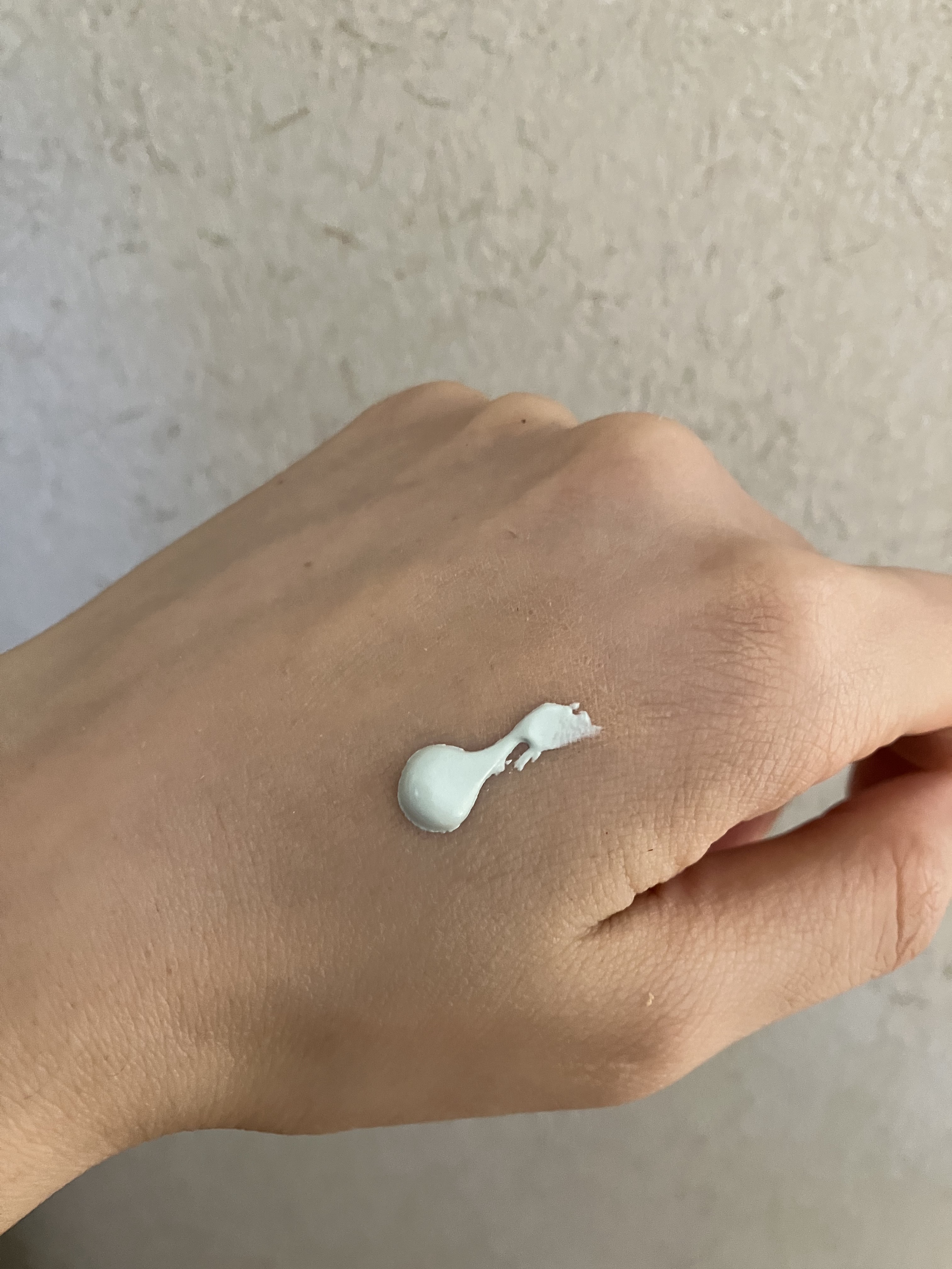 肌色コントロール 化粧下地 GR701 グリーン/エルシア/化粧下地を使ったクチコミ（2枚目）