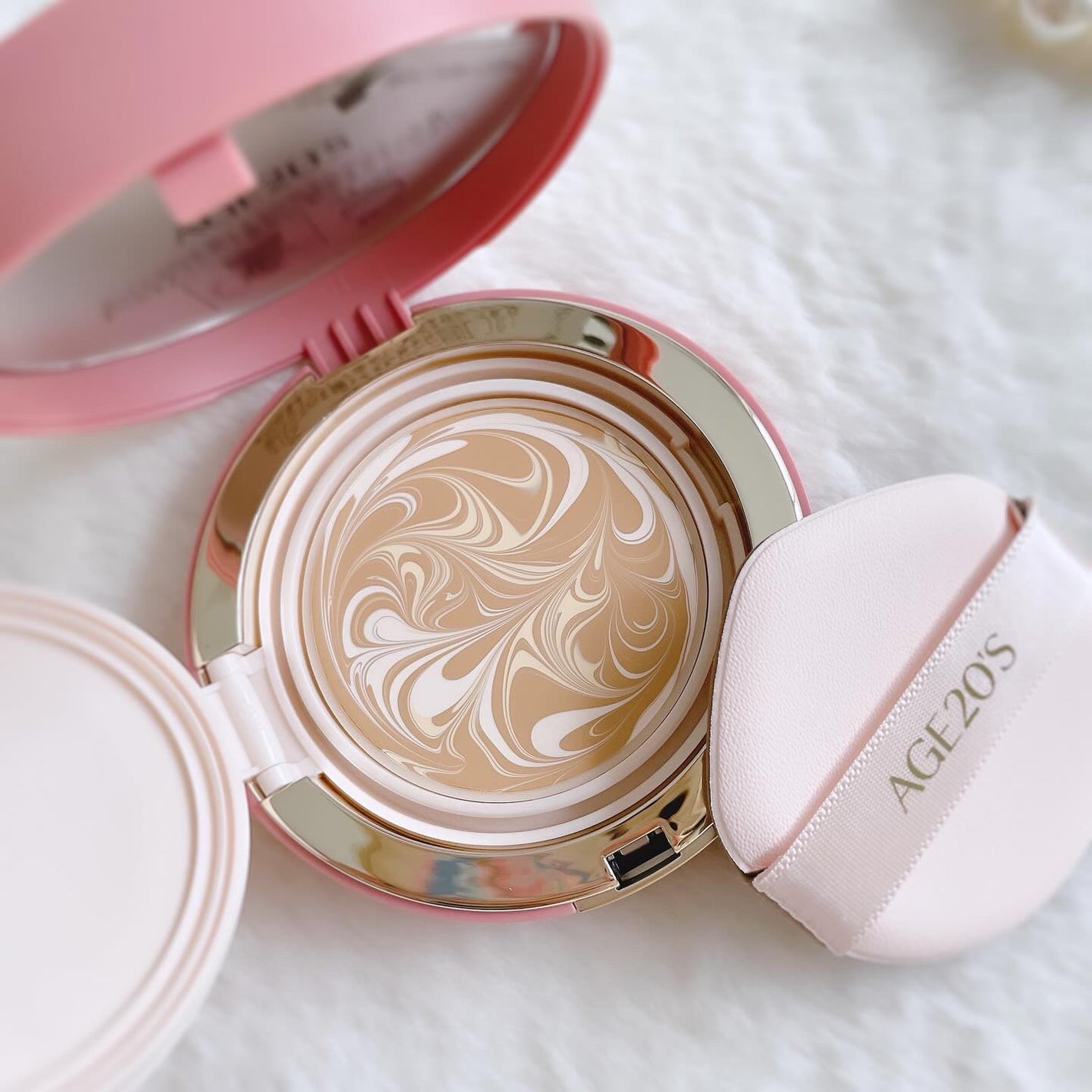 ヴェールヌーディ エッセンスパクトグロウ/AGE20’s/クリーム・エマルジョンファンデーションを使ったクチコミ(2枚目)