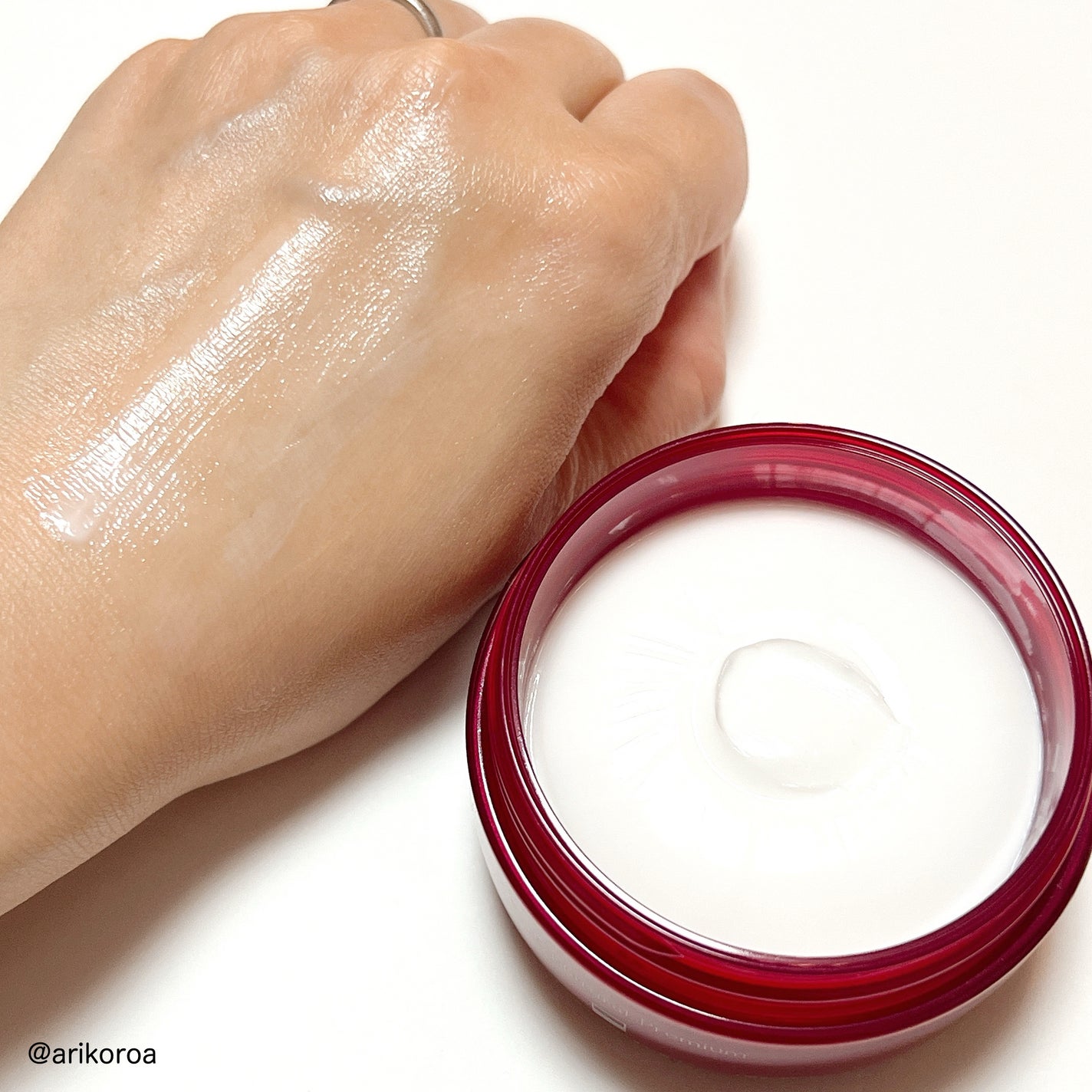 ピュア ナチュラル プレミアム リフティング エッセンスローション【医薬部外品】/pdc/オールインワン化粧品を使ったクチコミ(3枚目)