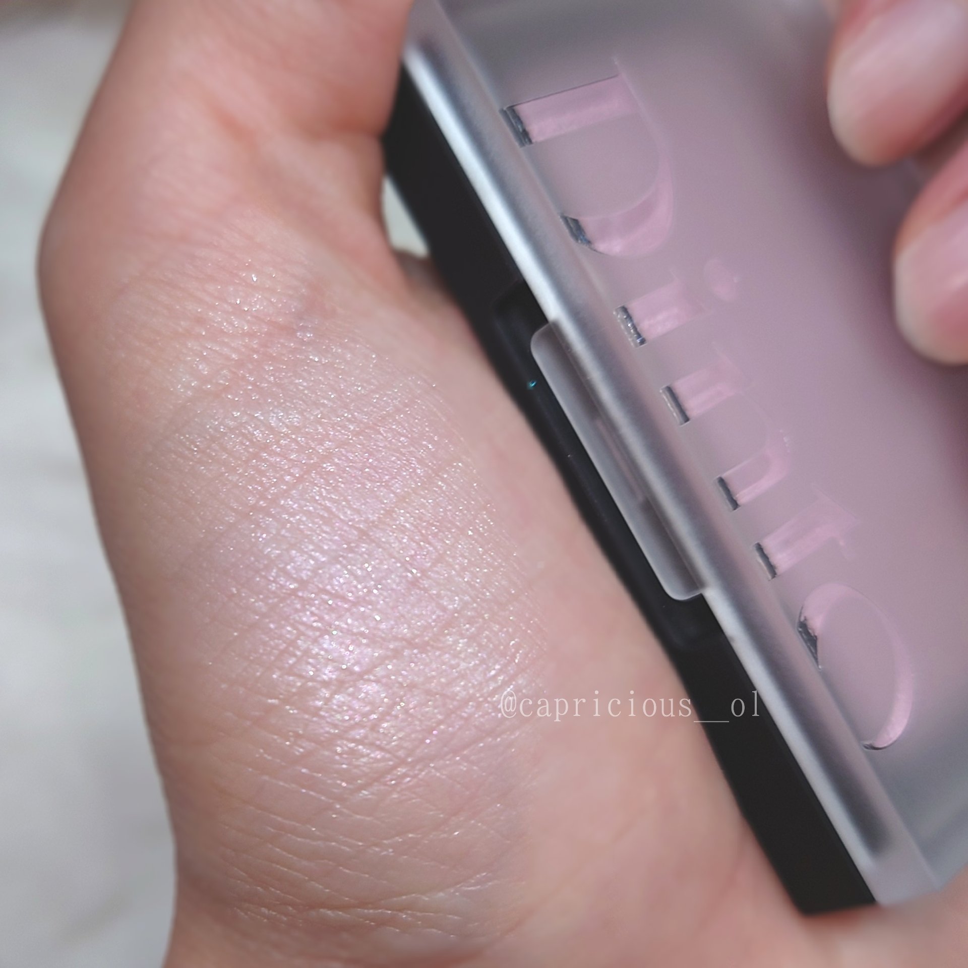 ブラーラジエンスチーク/Dinto/パウダーチークを使ったクチコミ（3枚目）