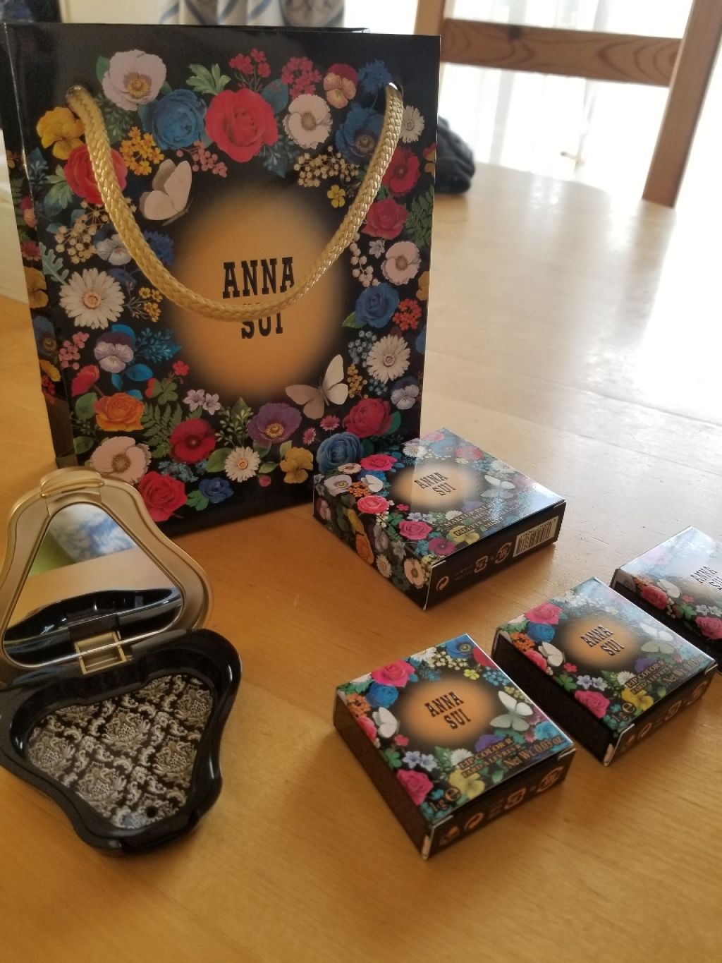 リップカラー R/ANNA SUI/口紅を使ったクチコミ(1枚目)