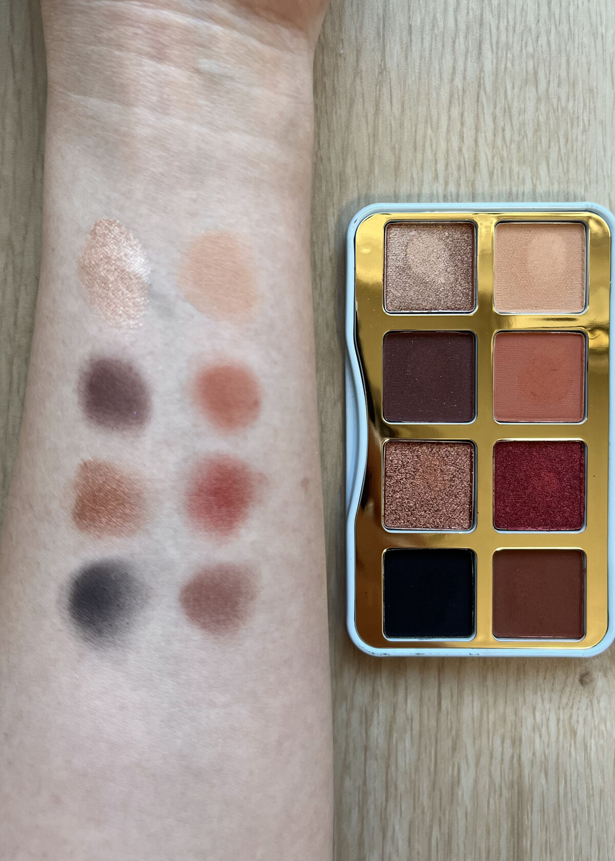 シークレット サンタ アイシャドウ パレット/Too Faced/アイシャドウパレットを使ったクチコミ（2枚目）