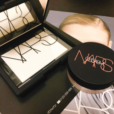 NARS 2018 summer 新作
イルミネイティングルースパウダーオーガズム&リフ粉購入しました〜〜♡
とりあえず今日はルースパウダーからレポします

イルミネイティングルースパウダー オーガズム