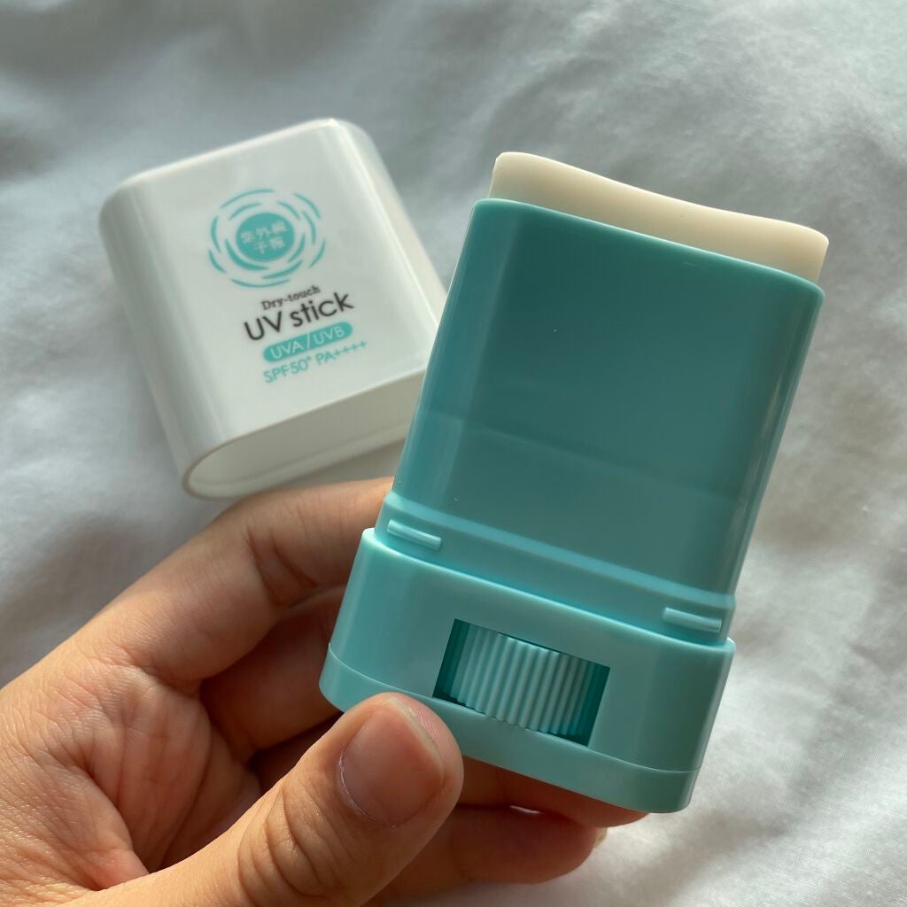 紫外線予報 さらさらUVスティックF/紫外線予報/日焼け止めスティックを使ったクチコミ(3枚目)