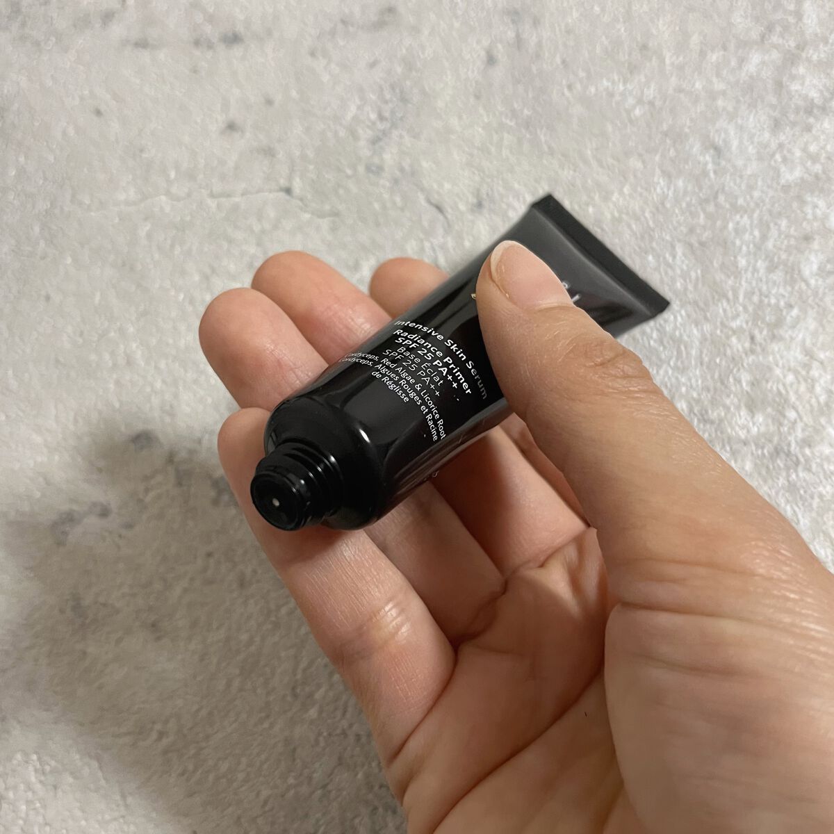 インテンシブ セラム ラディアンス プライマー 15ml (ミニサイズ)/BOBBI BROWN/化粧下地を使ったクチコミ（2枚目）