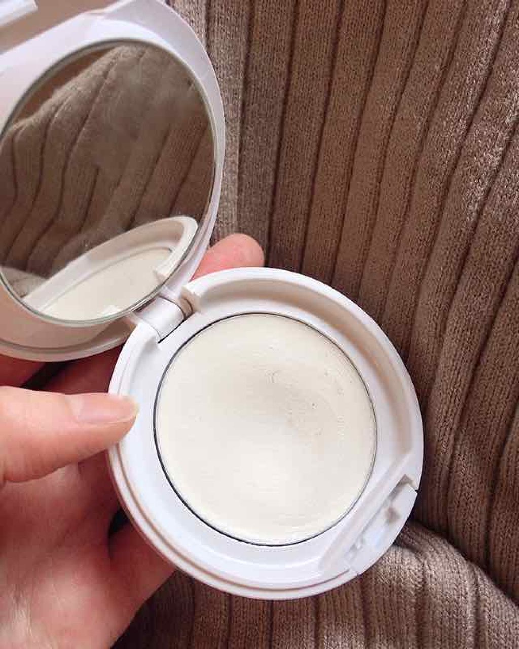 ミネラルイレイザーバーム SPF20 PA++/MiMC/化粧下地を使ったクチコミ（3枚目）