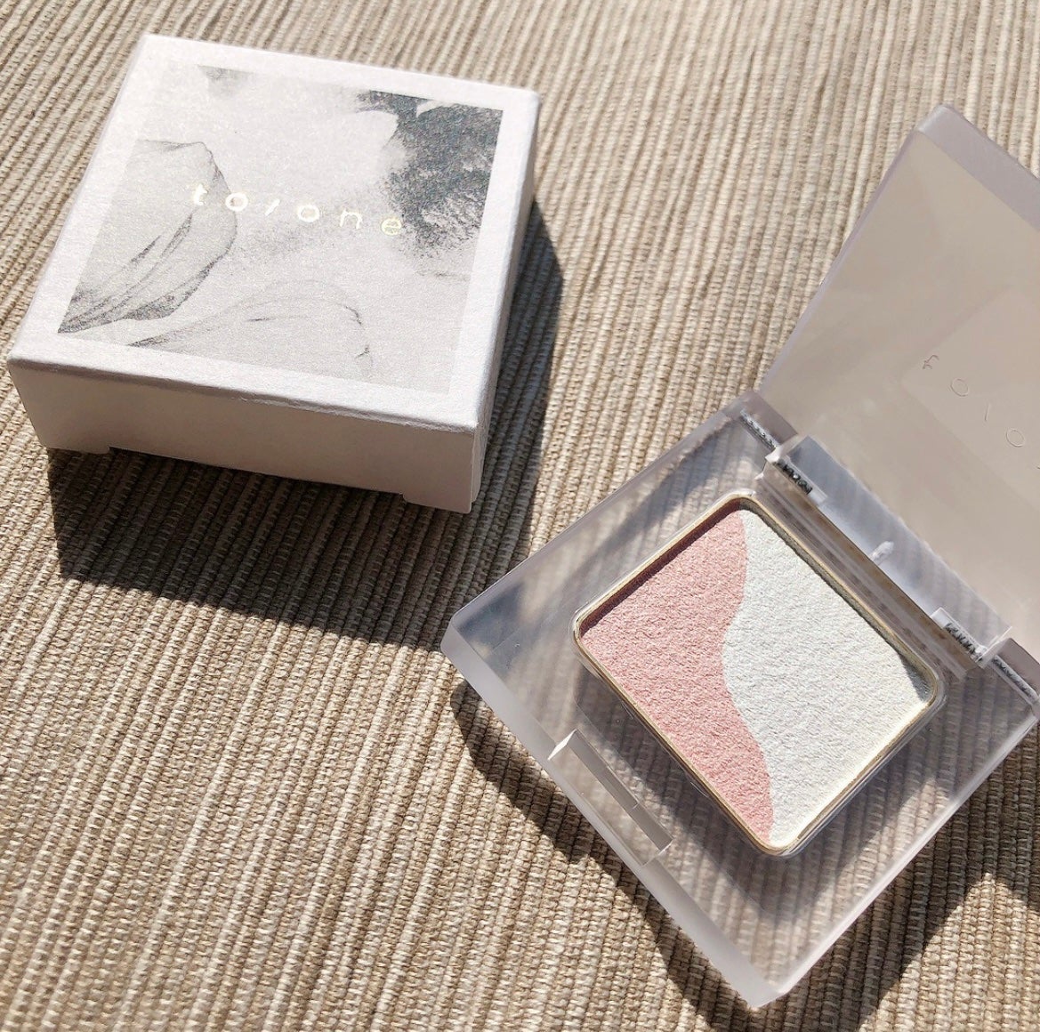 トーン ペタル アイシャドウ/to/one/アイシャドウパレットを使ったクチコミ(4枚目)