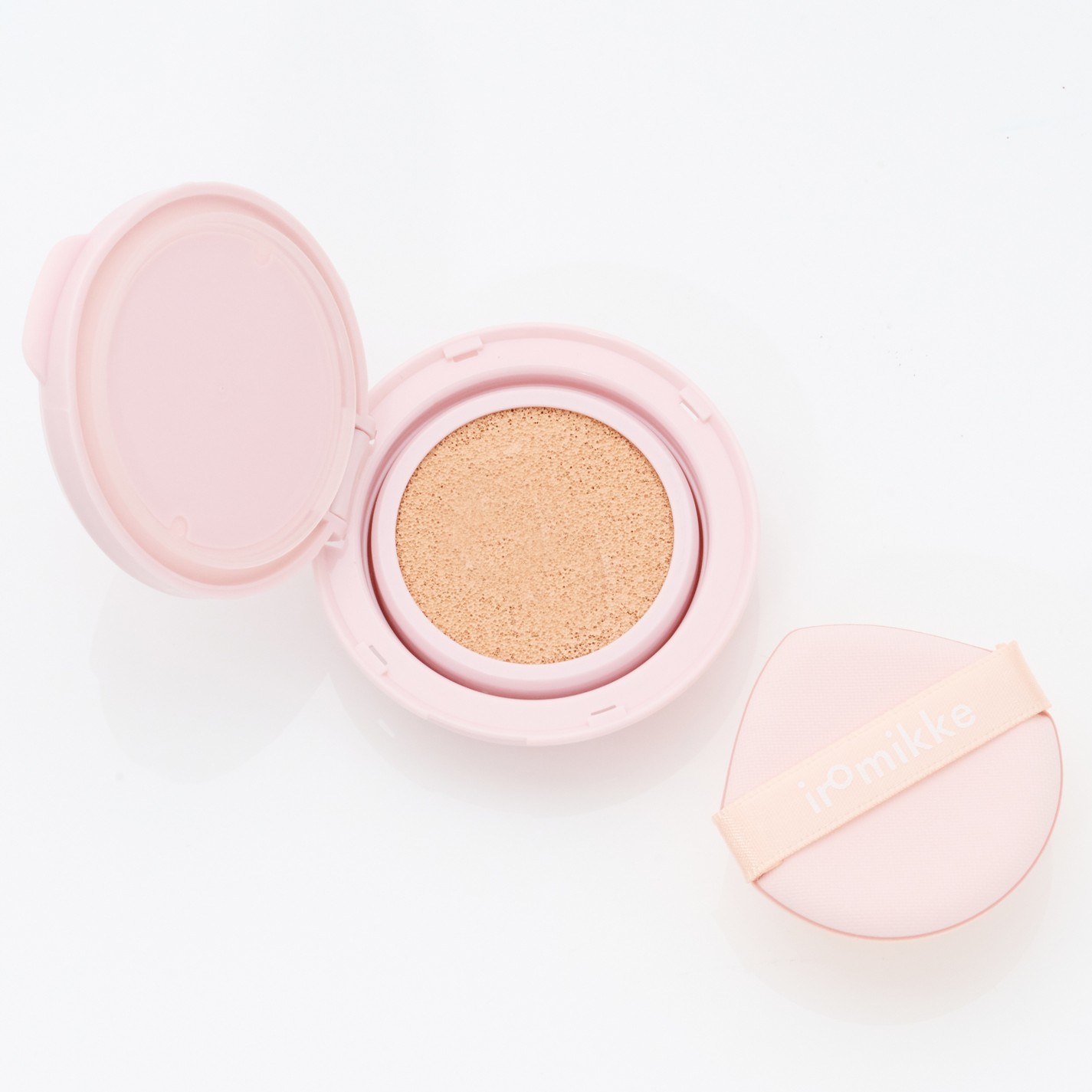 イロミッケ コンパクト クッションファンデーション 01 ポーセリン