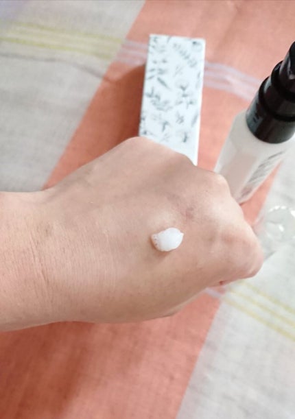 ピュアホワイトジェル/asiam/オールインワン化粧品を使ったクチコミ(3枚目)