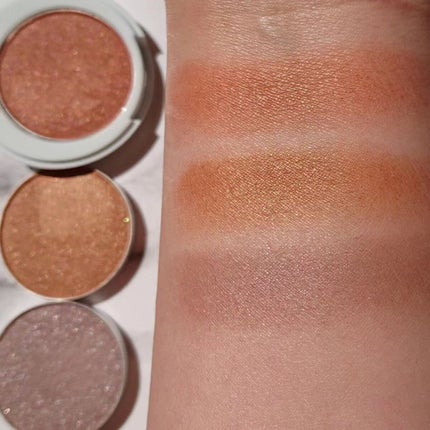 ワ バイ ドゥーオーガニック ルミナス アイ シャドー YL01/ドゥーオーガニック/単色アイシャドウの画像