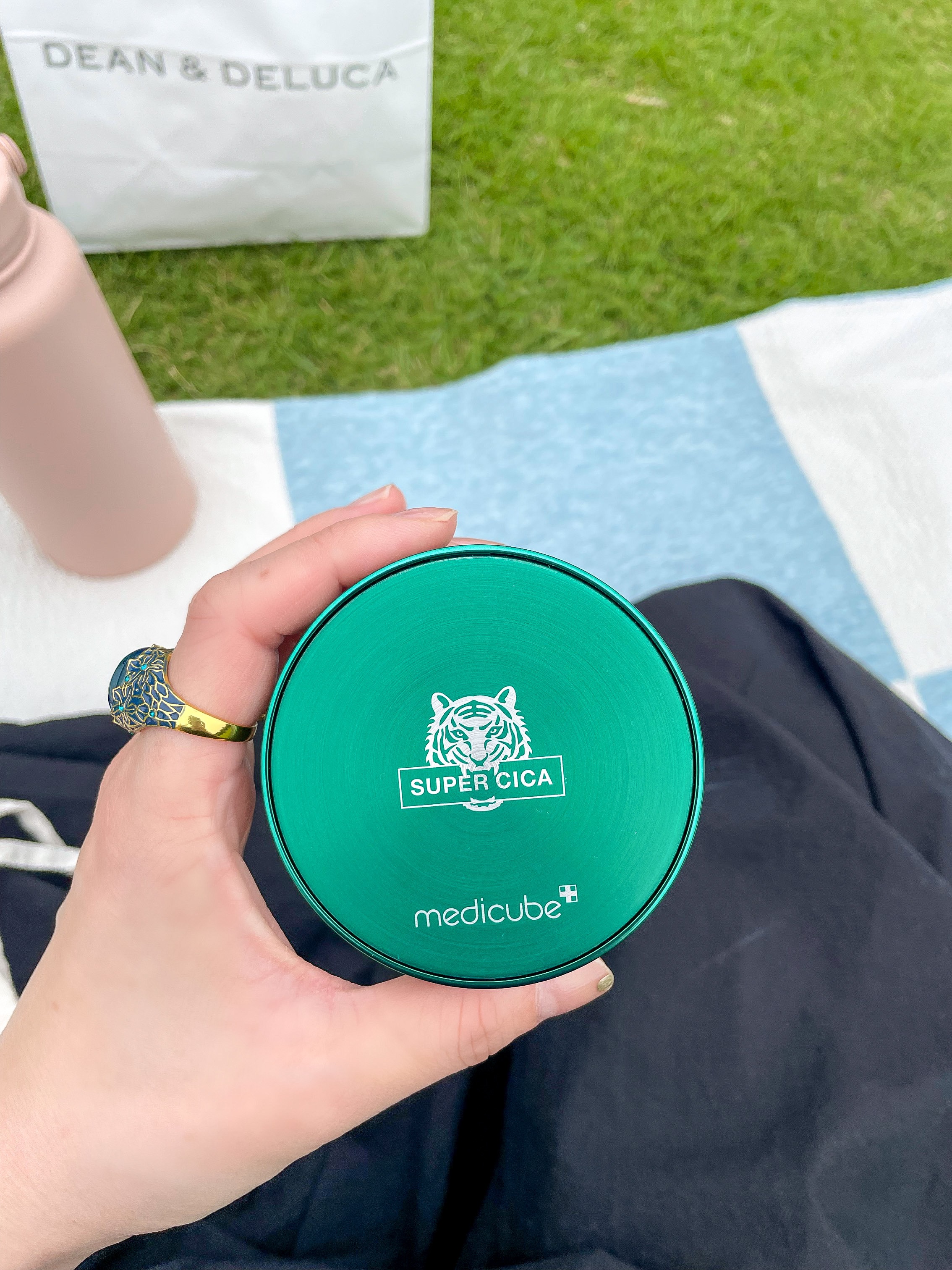 スーパーシカクッション/MEDICUBE/クッションファンデーションを使ったクチコミ（2枚目）