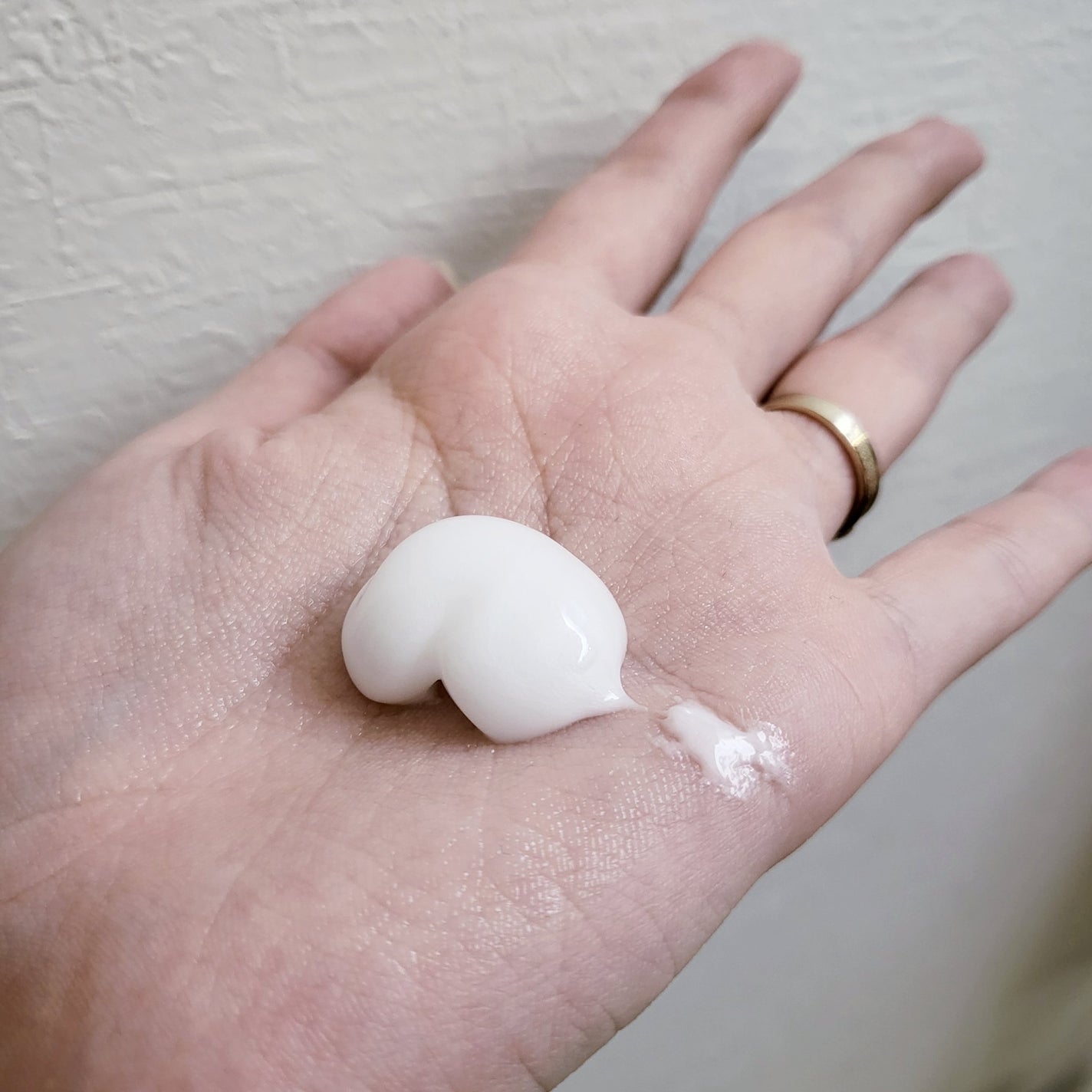 ヴァセリン アドバンスドリペア ボディローション 無香料/ヴァセリン/ボディローションを使ったクチコミ(2枚目)