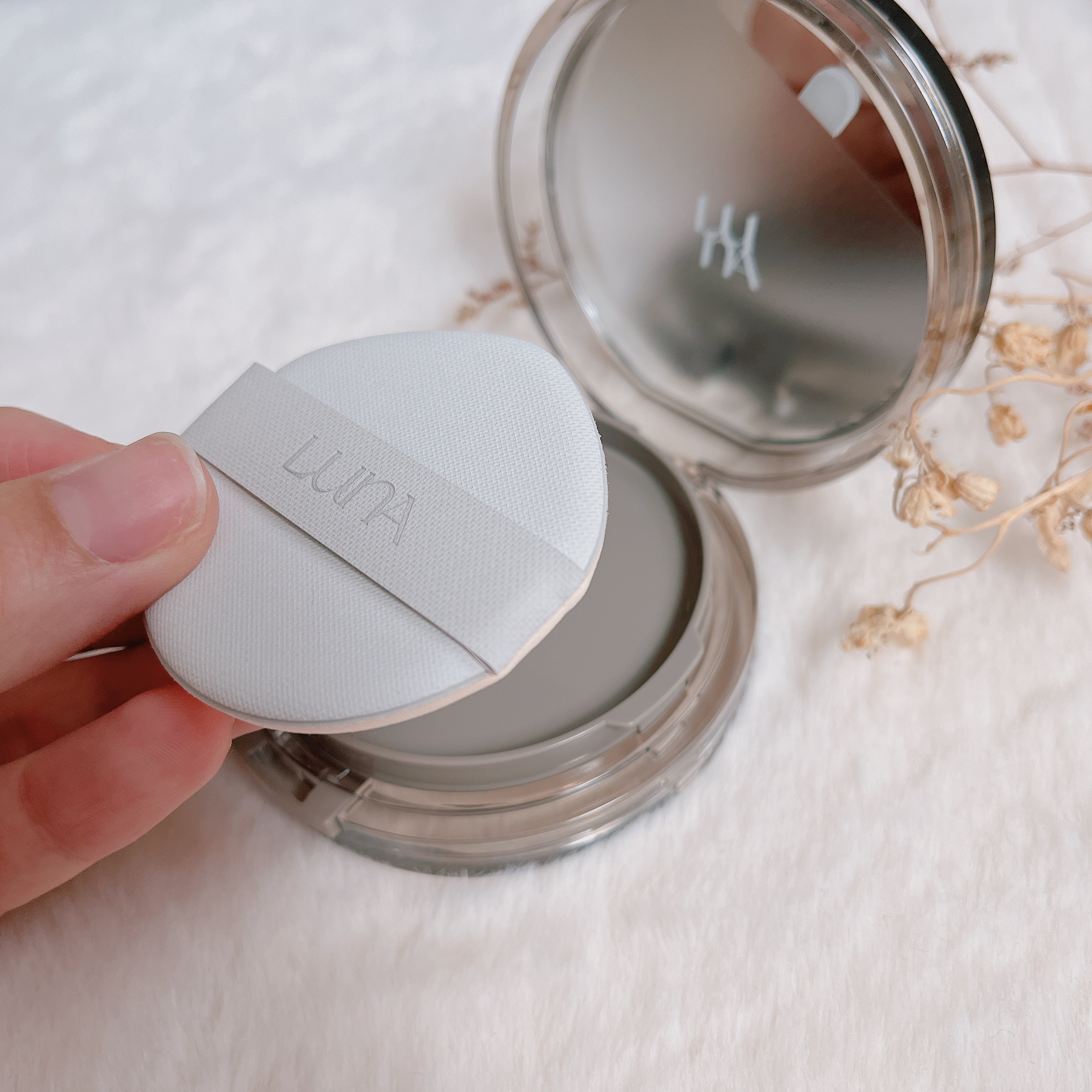 ブラーカバークッション 02 ベージュ/LUNA/クッションファンデーションを使ったクチコミ（3枚目）