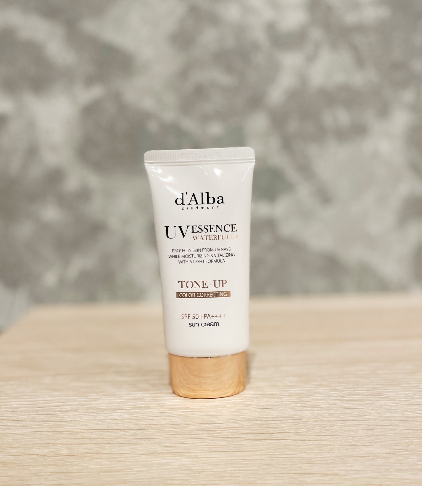 ウォータフルトーンアップサンクリーム/ダルバ/日焼け止めクリームを使ったクチコミ(1枚目)