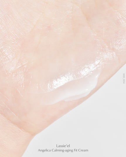 アンジェリカ·カーミングエイジングエッセンスミスト/LASSIE'EL/ミスト状化粧水を使ったクチコミ(9枚目)