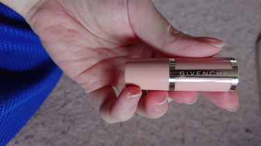 えっちゃん on LIPS 「GIVENCHYのルージュパーフェクト01のリップバーム💕GI..」（1枚目）