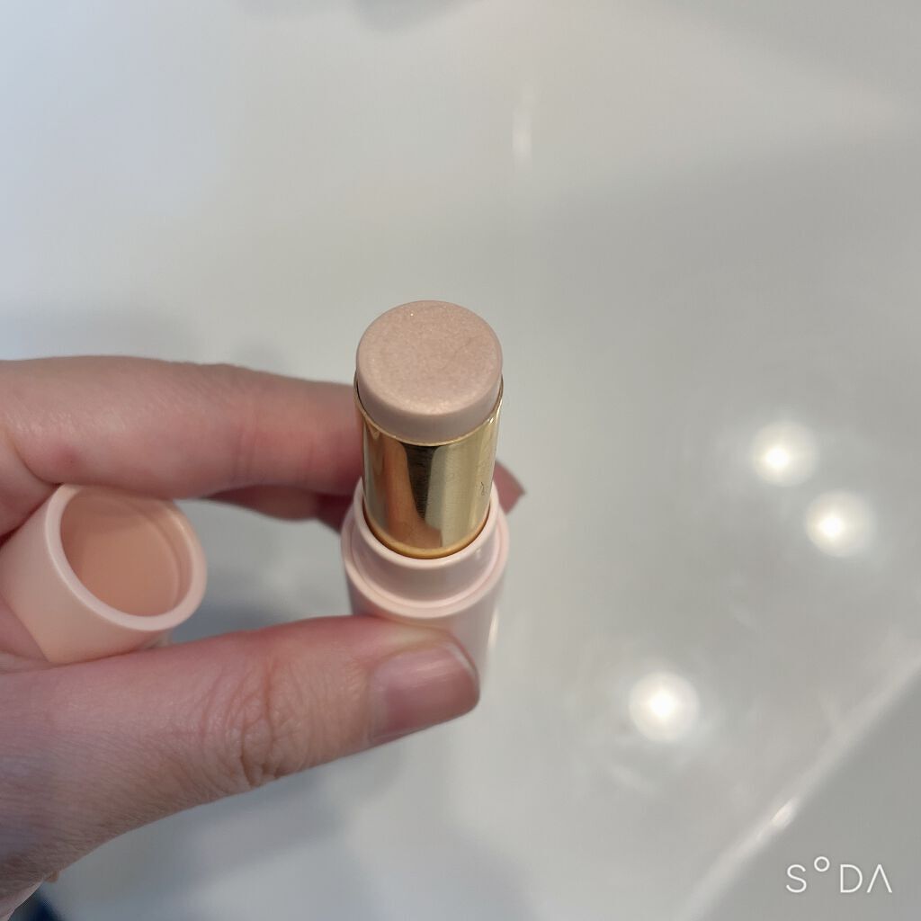 エテュセ フェイスエディション（カラースティック） 01 ハイライト/ettusais/スティックハイライトを使ったクチコミ（2枚目）