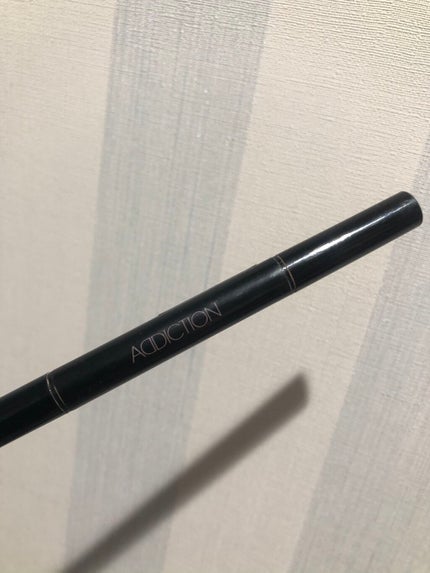 ADDICTION カラーシック アイライナーのクチコミ「ペンシルタイプのカラーアイライナーでお気に入りのものですꪔ̤̮
ADDICTION
カラー.....」(1枚目)