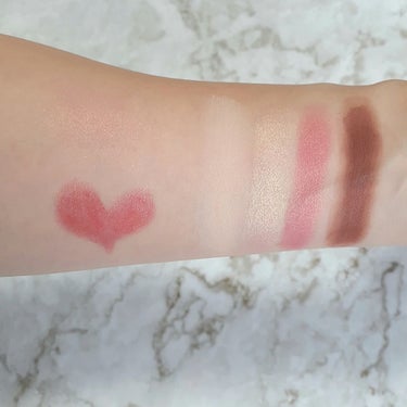 ティックルドピーチ ミニ アイシャドウ パレット/Too Faced/パウダーアイシャドウを使ったクチコミ（2枚目）