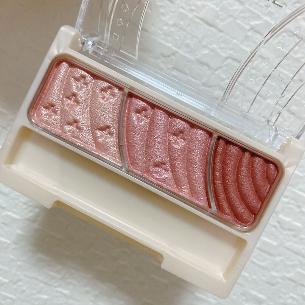 トーンアップアイシャドウ/CEZANNE/アイシャドウパレットを使ったクチコミ(2枚目)