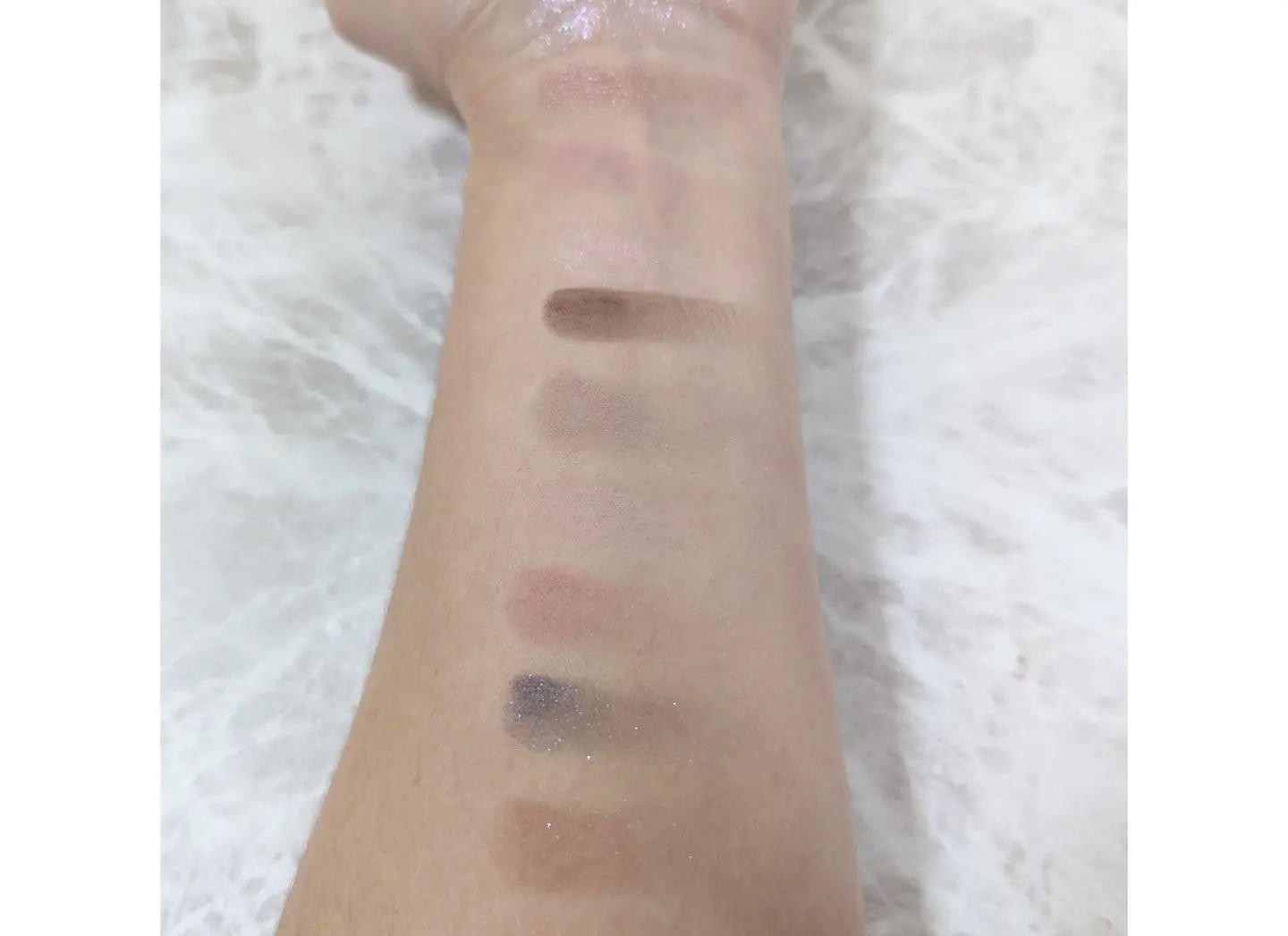 グロウアップネイルカラー ［S002］ ペタル・フォール/hince/マニキュアを使ったクチコミ（3枚目）