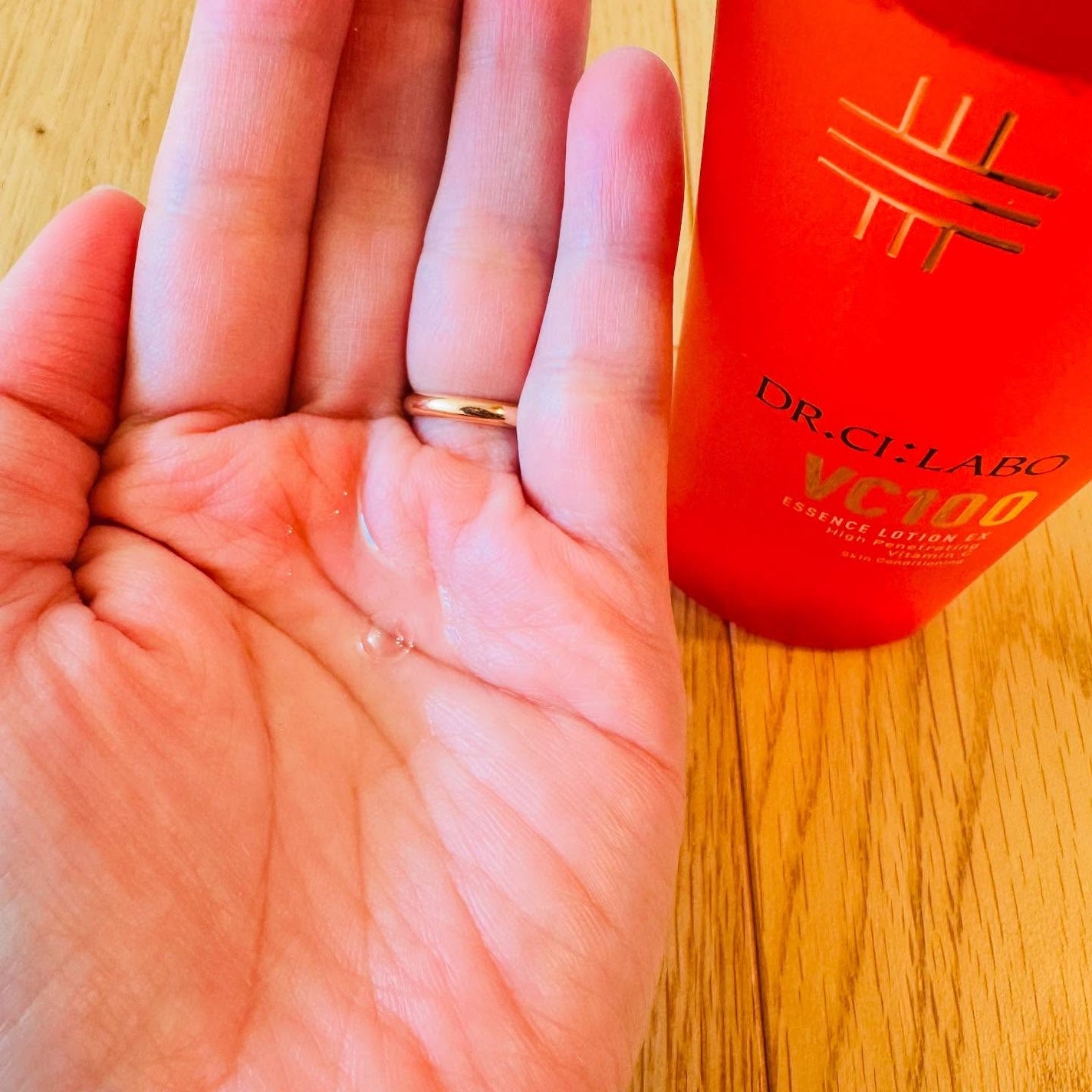 VC100エッセンスローション EX/ドクターシーラボⓇ/化粧水を使ったクチコミ(4枚目)