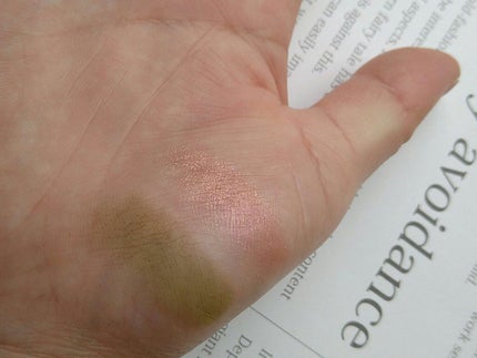 シングルアイシャドウ 08 モエギグリーン/aZTK/単色アイシャドウを使ったクチコミ(3枚目)