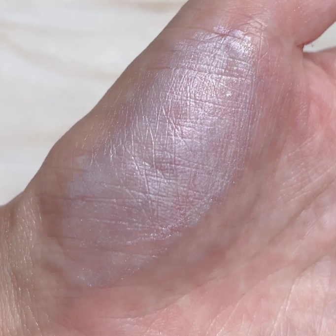 パールグロウニュアンサー/CEZANNE/パウダーハイライトを使ったクチコミ（3枚目）