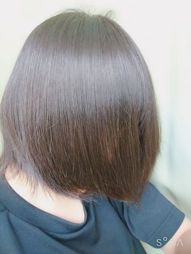 私の縮毛矯正などで傷んだ髪の毛が

トゥルトゥルになったヘアケアを紹介したいとおもいます！！！


１．     お風呂の前に髪全体に和草オイルを塗り５分から10分ほど  
           馴染ま