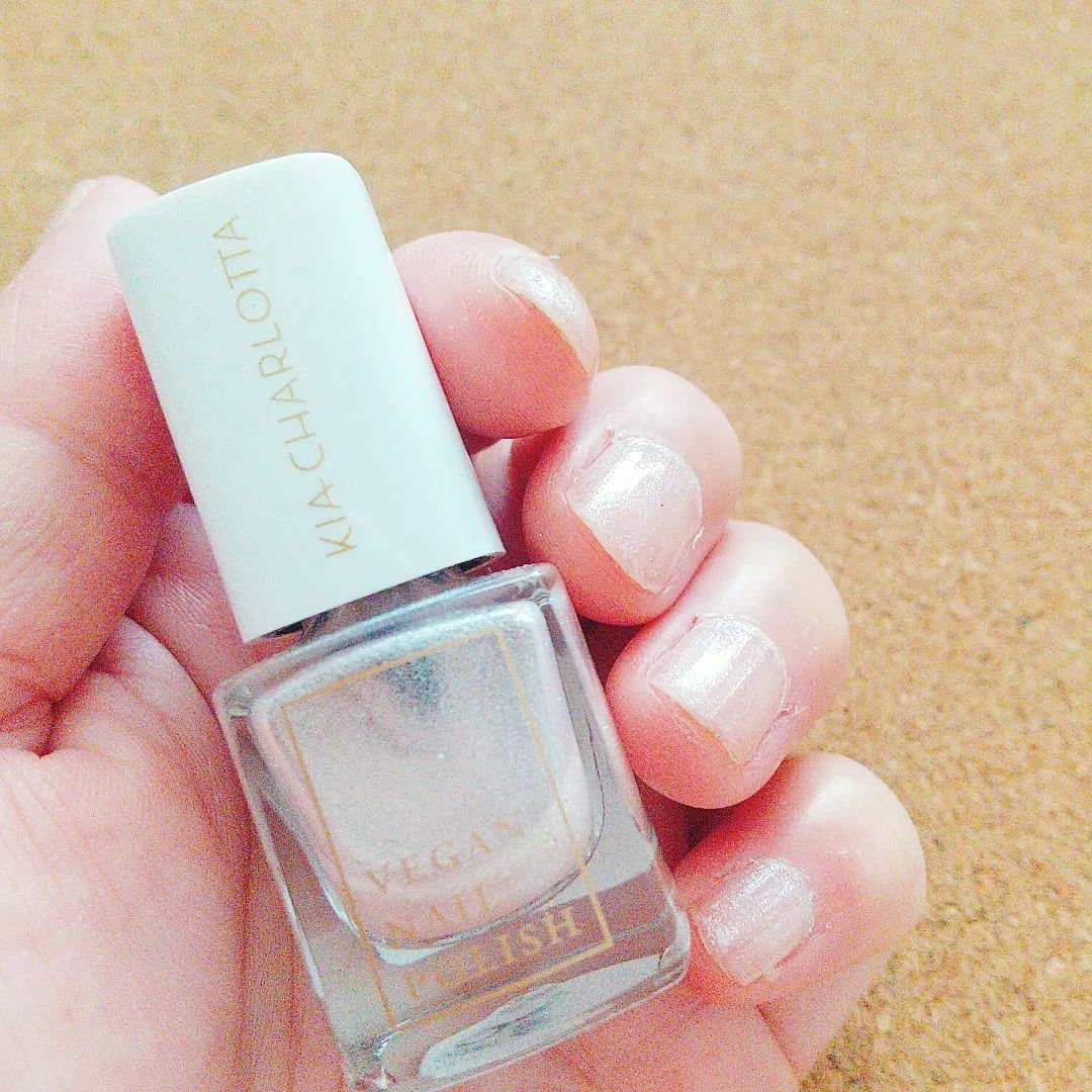 ヴィーガンネイルポリッシュ/KIA CHARLOTTA /マニキュアを使ったクチコミ（1枚目）