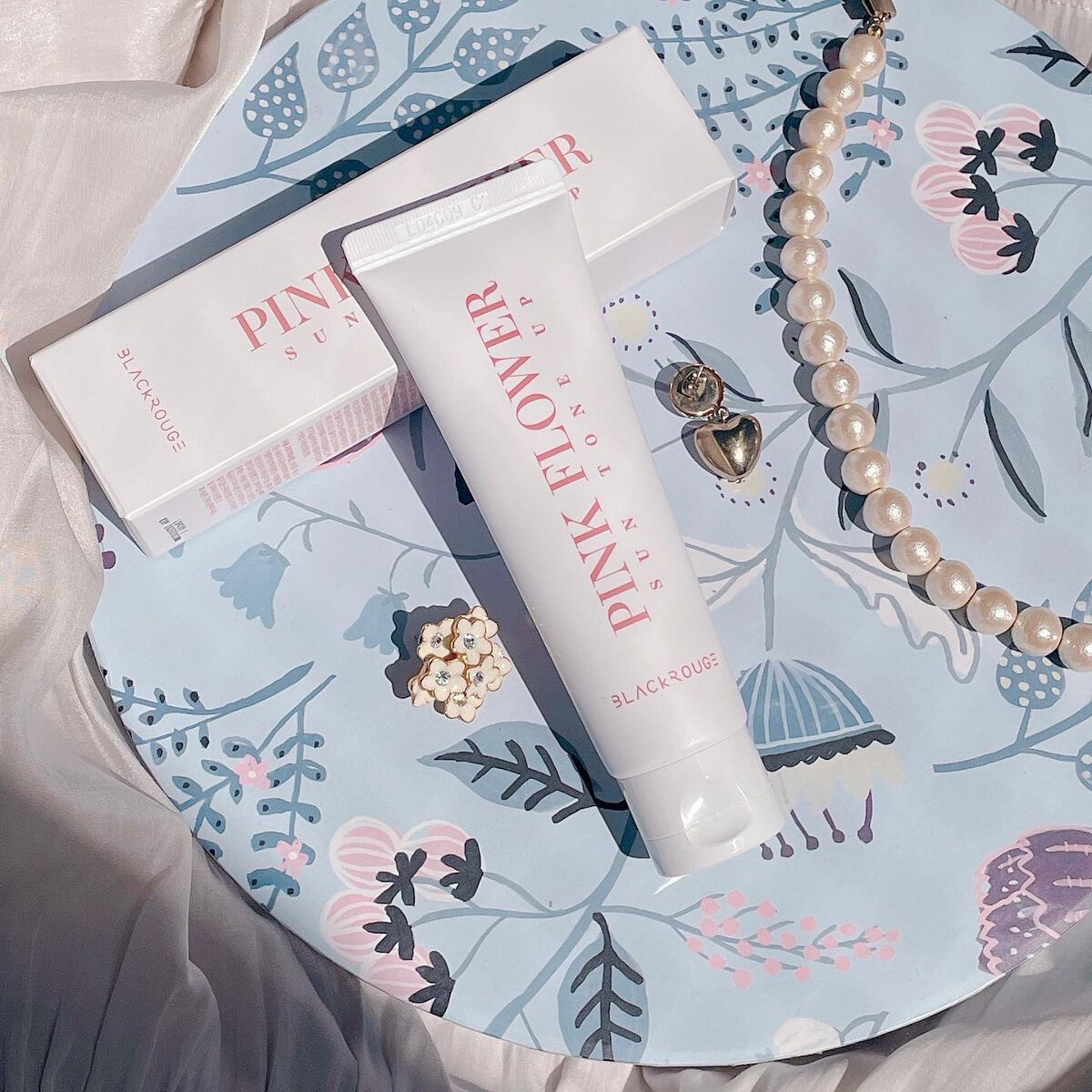 PINK FLOWER SUN TONE UP/BLACK ROUGE/日焼け止めクリームを使ったクチコミ(1枚目)