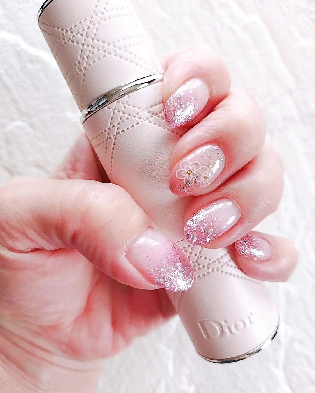 𝓔𝓽𝓼𝓾𝓴𝓸|スキンケアマニア❣️ on LIPS 「\♡ネイルチェンジしました💅♡/サロンネイルになりますが少しで..」(1枚目)