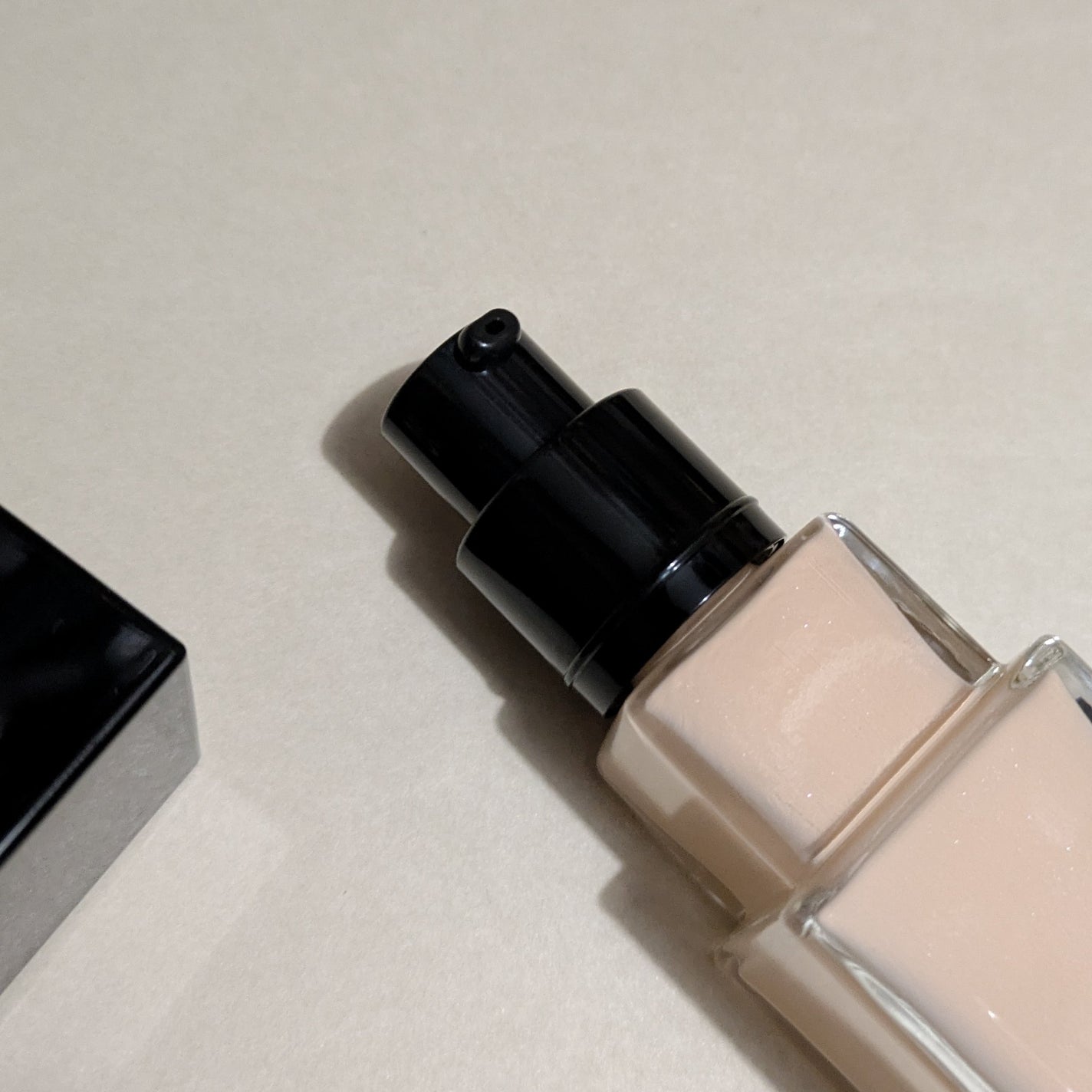 プリズム・リーブル・グロウ・セラム・ ファンデーション/GIVENCHY/リキッドファンデーションを使ったクチコミ(2枚目)