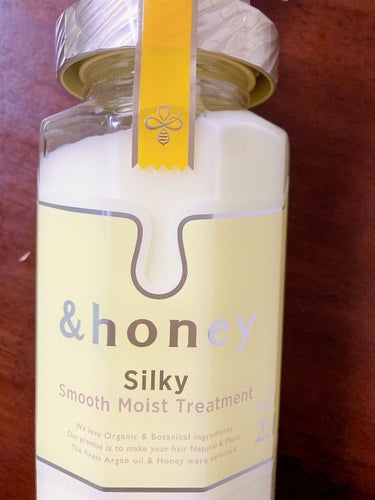 &honey シルキー　スムースモイスチャー　シャンプー　1.0/ヘアトリートメント　2.0のクチコミ「【使った商品】
&honey アンドハニー
シルキー　スムースモイスチャー　シャンプー　1.0.....」（2枚目）