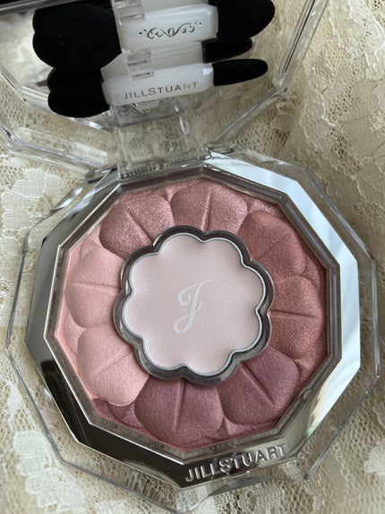 ジルスチュアート ブルームクチュール アイズ/JILL STUART/アイシャドウパレットを使ったクチコミ(4枚目)