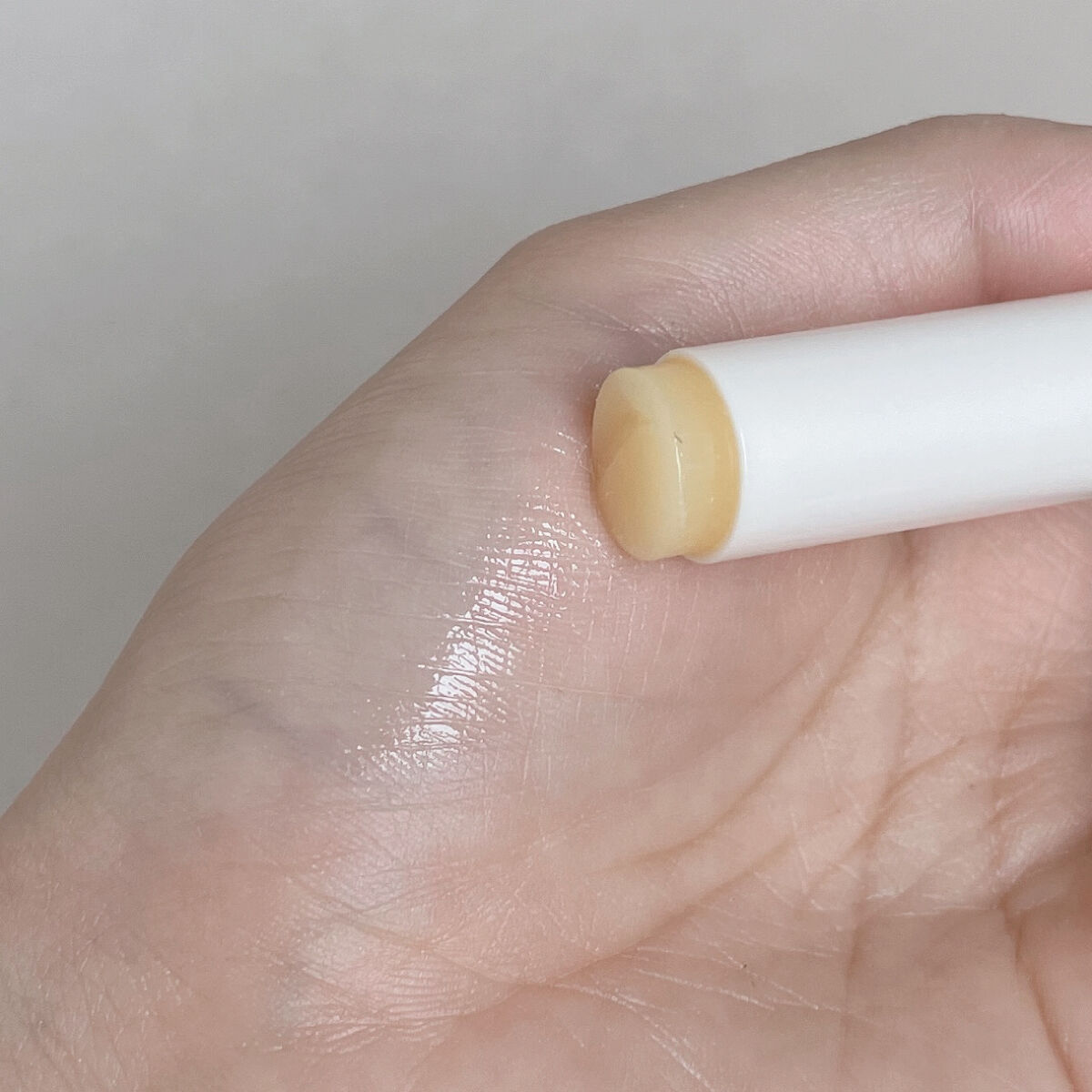 ニベア ディープモイスチャーリップ メルティタイプ/ニベア/リップクリームを使ったクチコミ（3枚目）