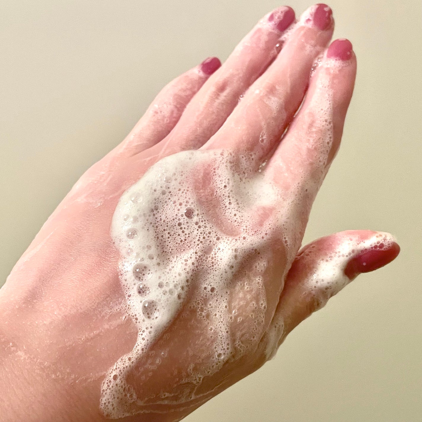 クレンジングリサーチ ソープ AHA&ピール/クレンジングリサーチ/洗顔石鹸を使ったクチコミ(2枚目)