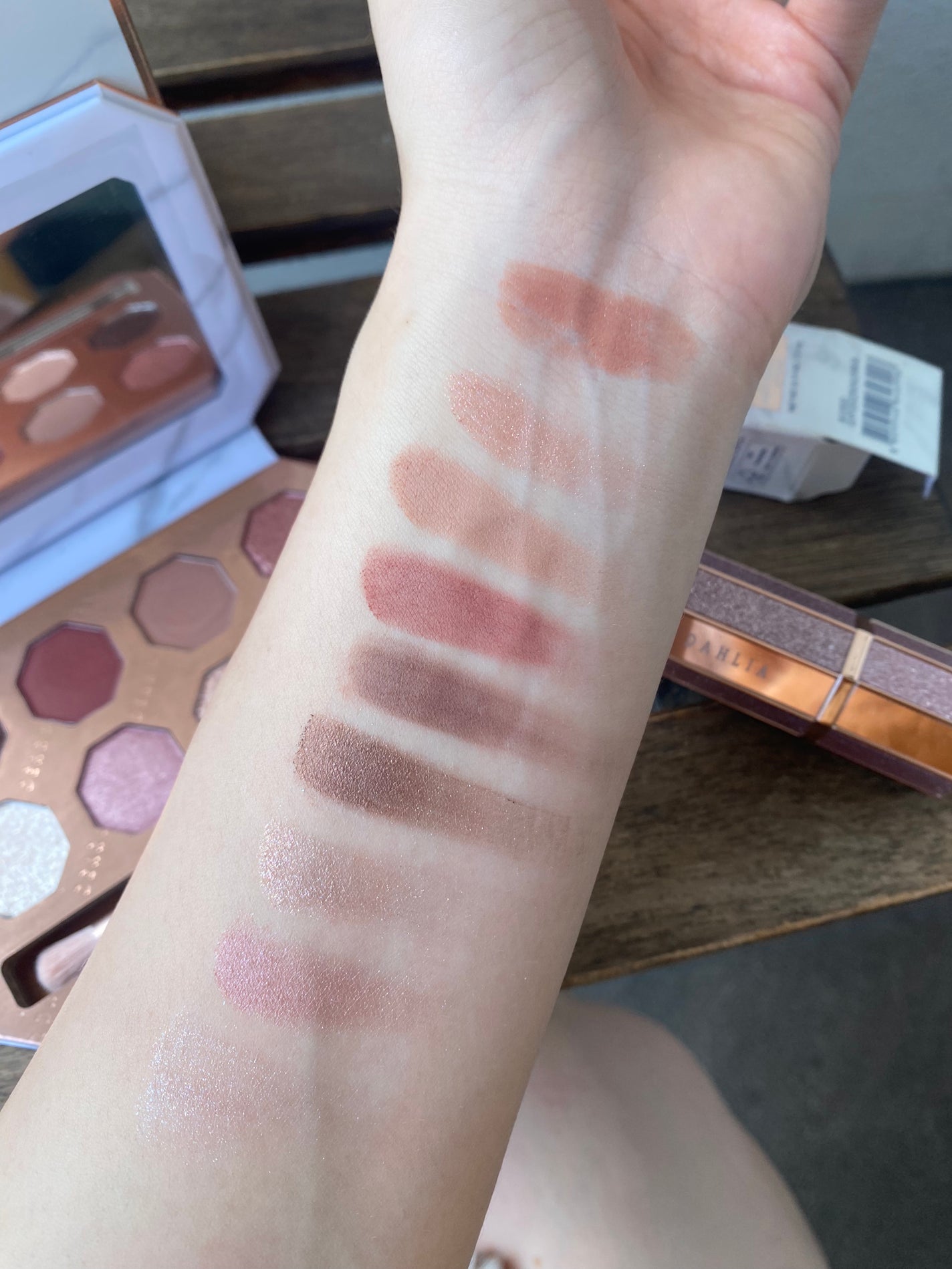 MESMERIZING MOMENT COLLECTION PALETTE/DEAR DAHLIA/アイシャドウパレットを使ったクチコミ(2枚目)