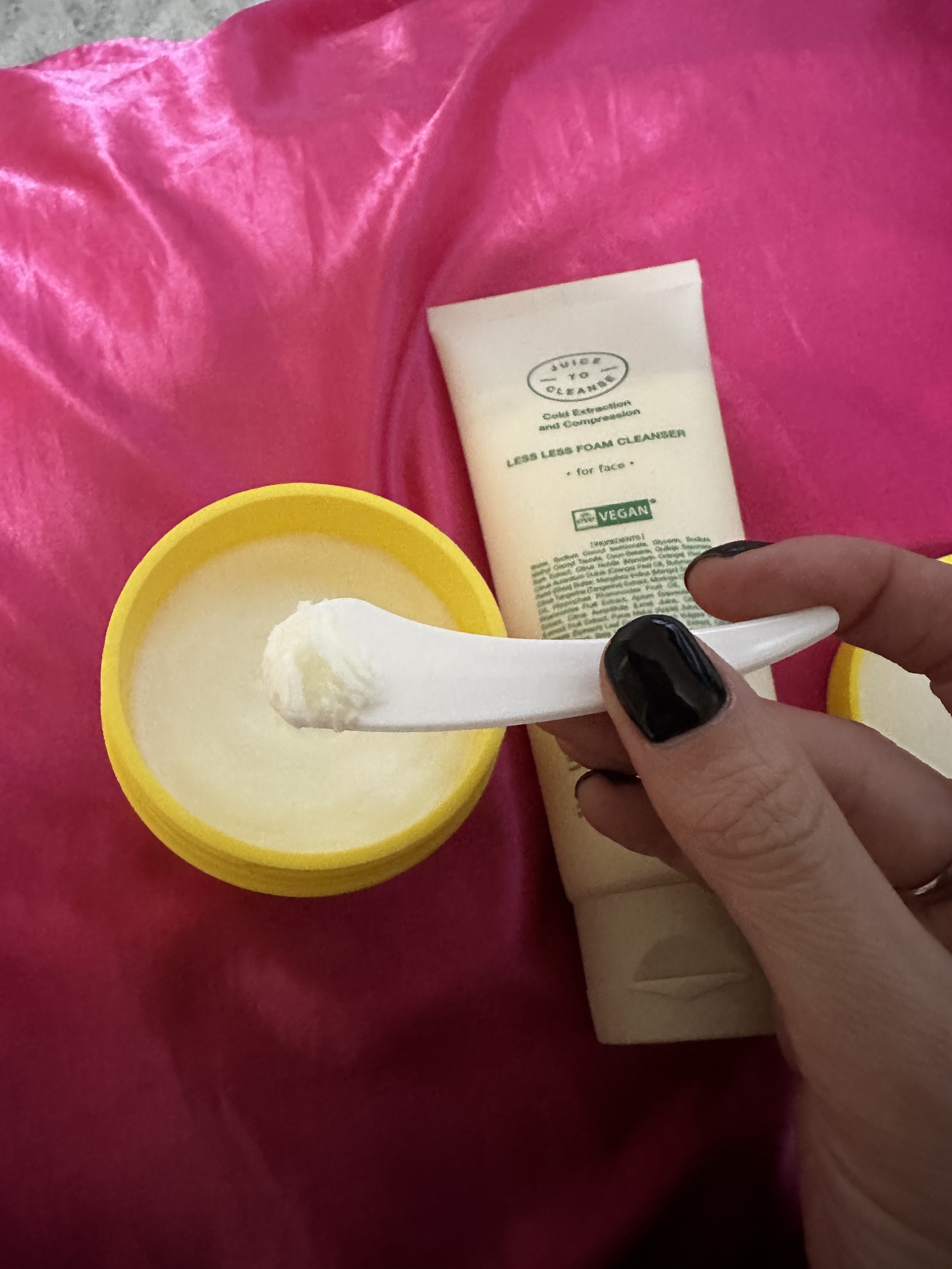 ウォーターウォッシュバーム/JUICE TO CLEANSE/スクラブ・ゴマージュを使ったクチコミ（2枚目）