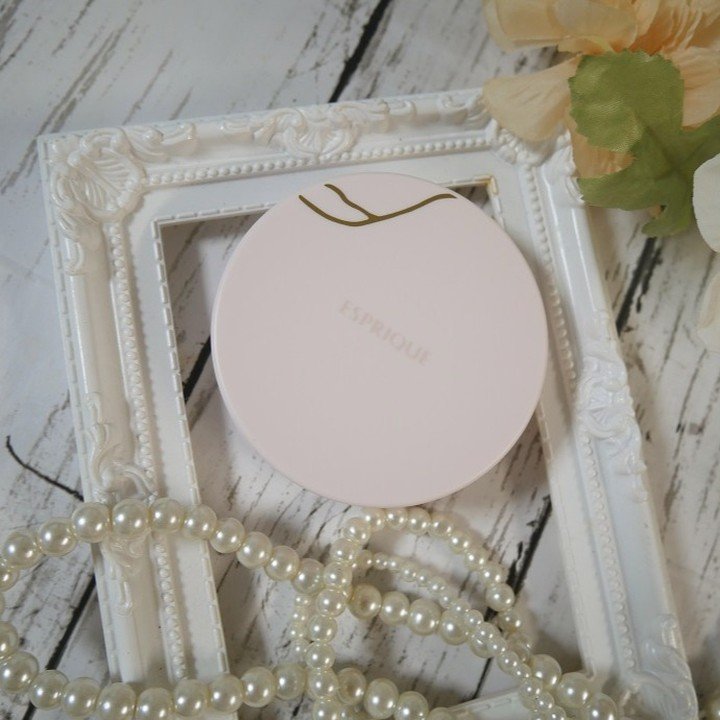 アクアリー スキンウェア カバー 02 ナチュラルベージュ/ESPRIQUE/クッションファンデーションを使ったクチコミ（3枚目）