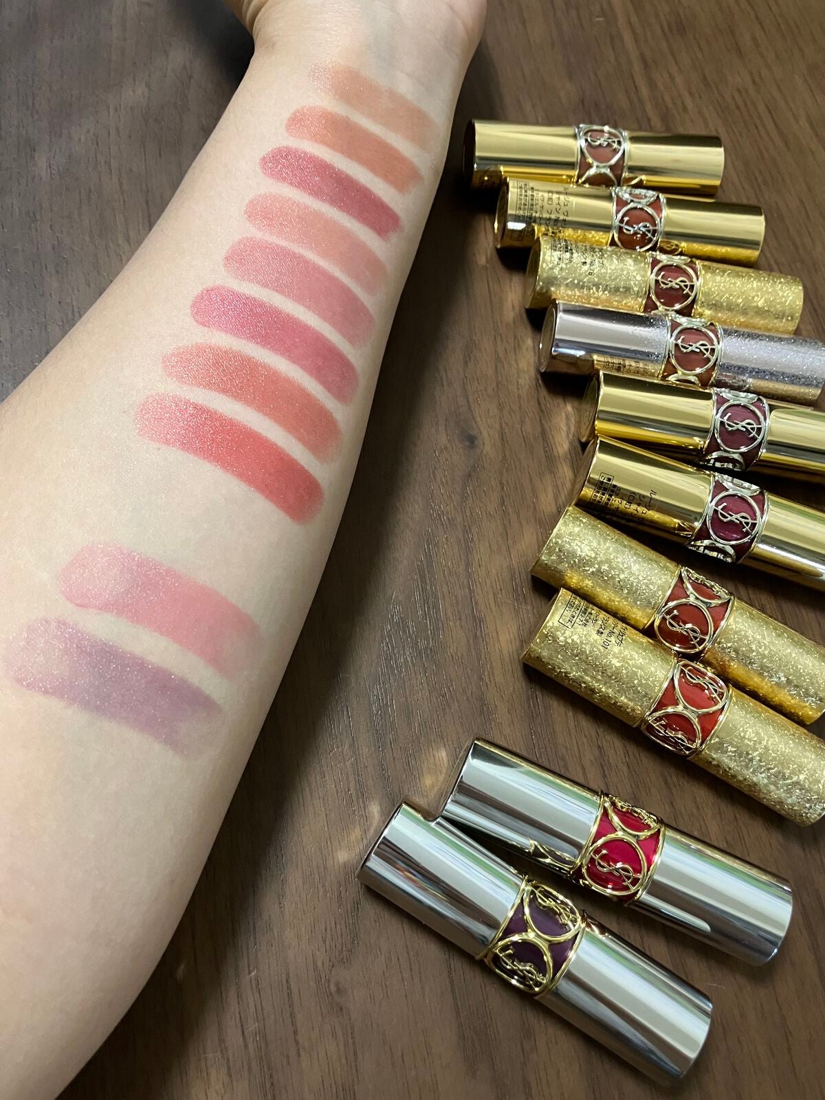 ルージュ ヴォリュプテ シャイン/YVES SAINT LAURENT BEAUTE/口紅を使ったクチコミ(2枚目)