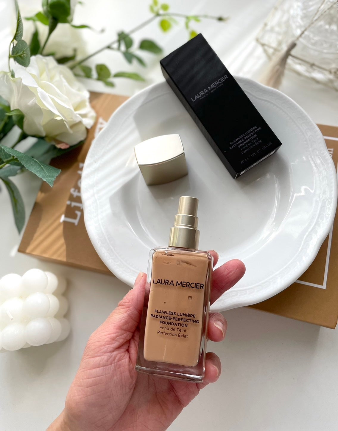 フローレス ルミエール ラディアンス パーフェクティング ファンデーション/ローラ メルシエ/リキッドファンデーションを使ったクチコミ(2枚目)