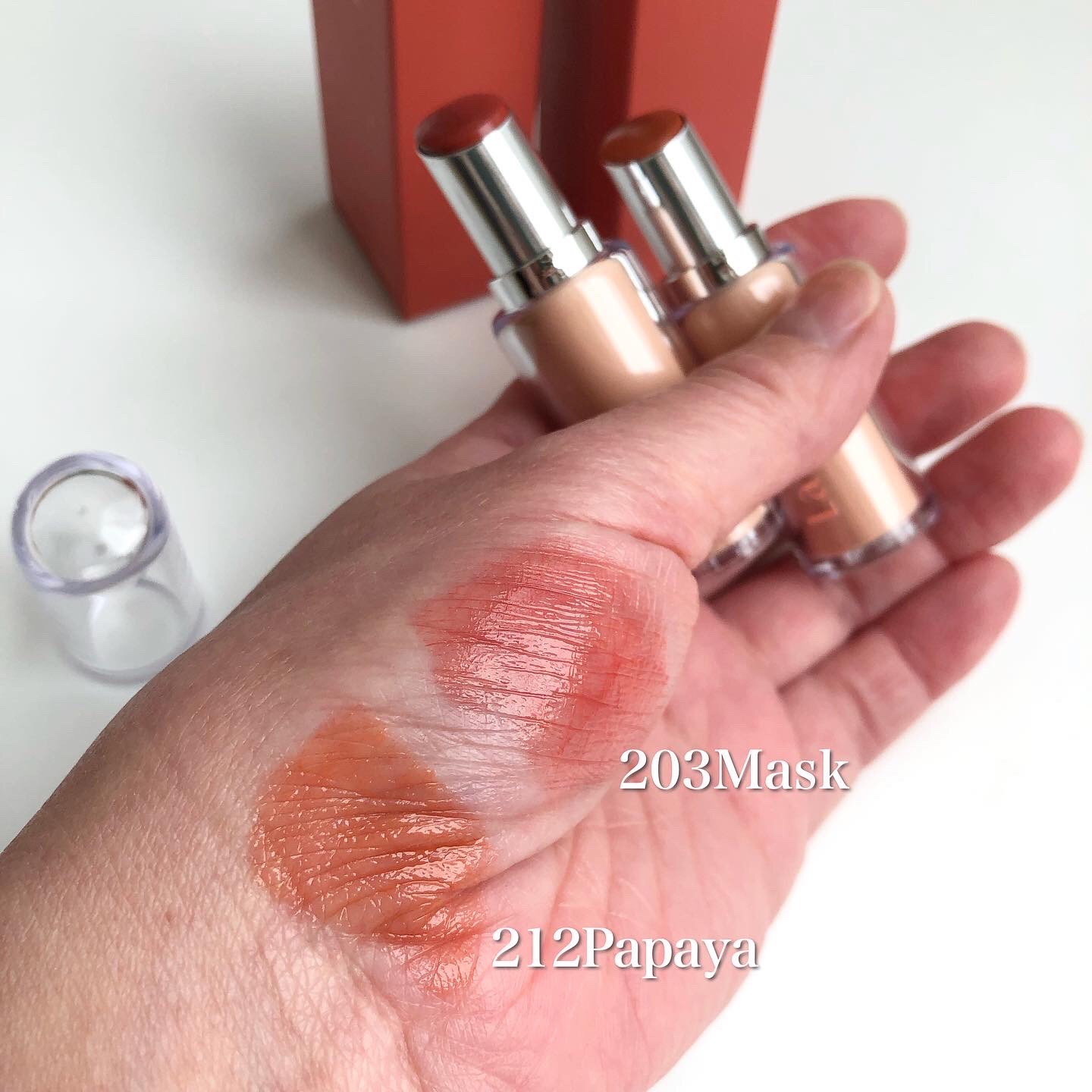 ボンディンググロウリップスティック/Laka/口紅を使ったクチコミ（3枚目）