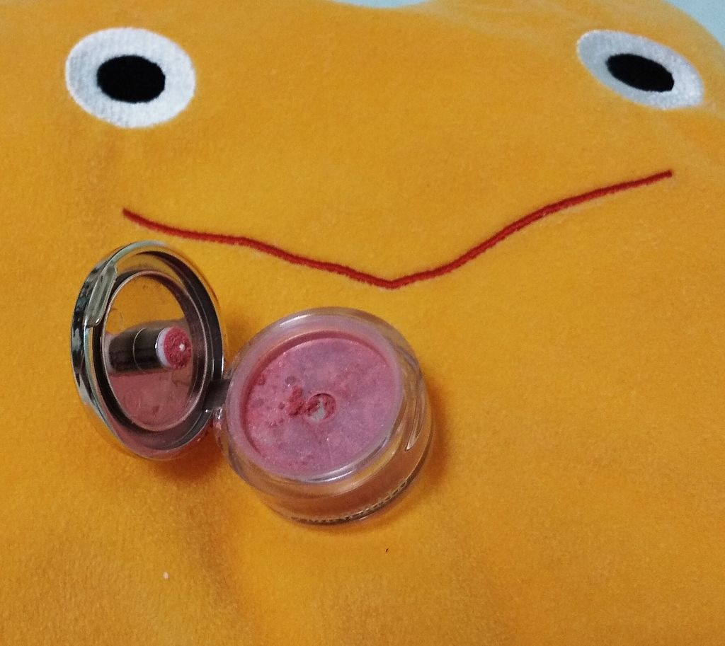 ミネラルピグメント/ONLY MINERALS/単色アイシャドウを使ったクチコミ(1枚目)