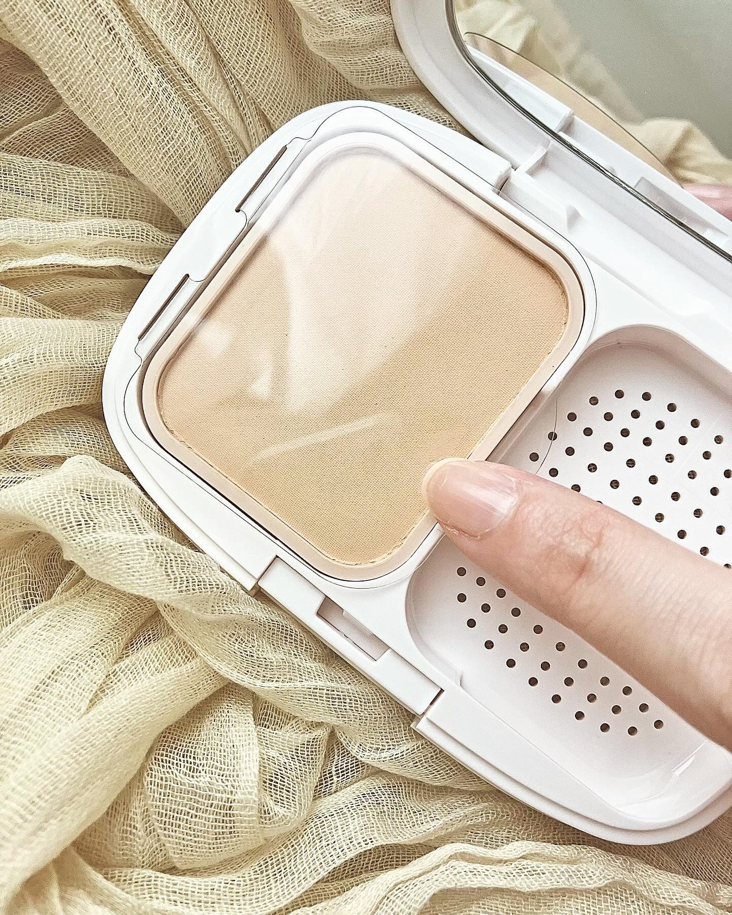 パウダーファンデーション/media luxe/パウダーファンデーションを使ったクチコミ(4枚目)