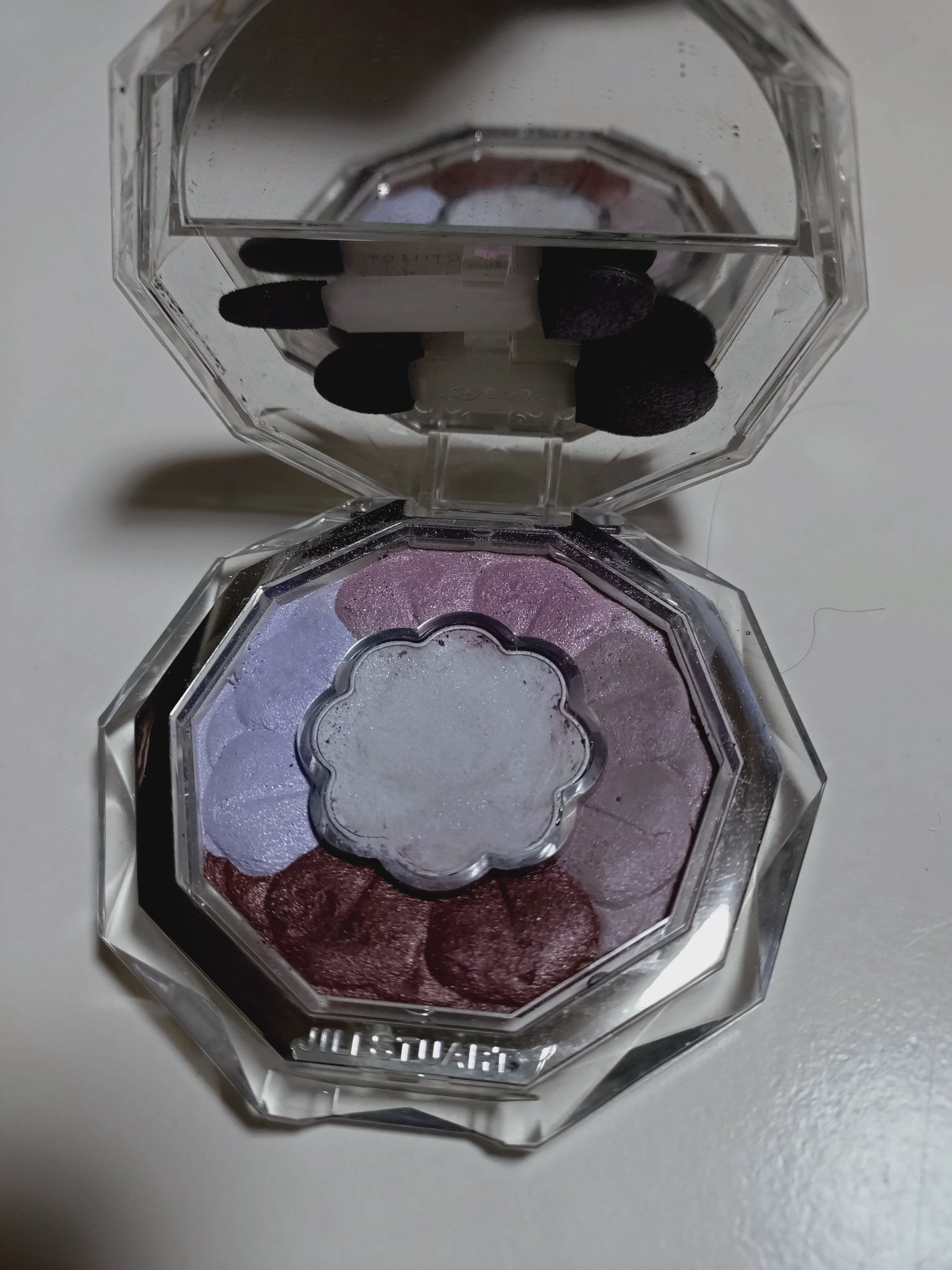 ジルスチュアート ブルームクチュール アイズ/JILL STUART/アイシャドウパレットを使ったクチコミ(1枚目)