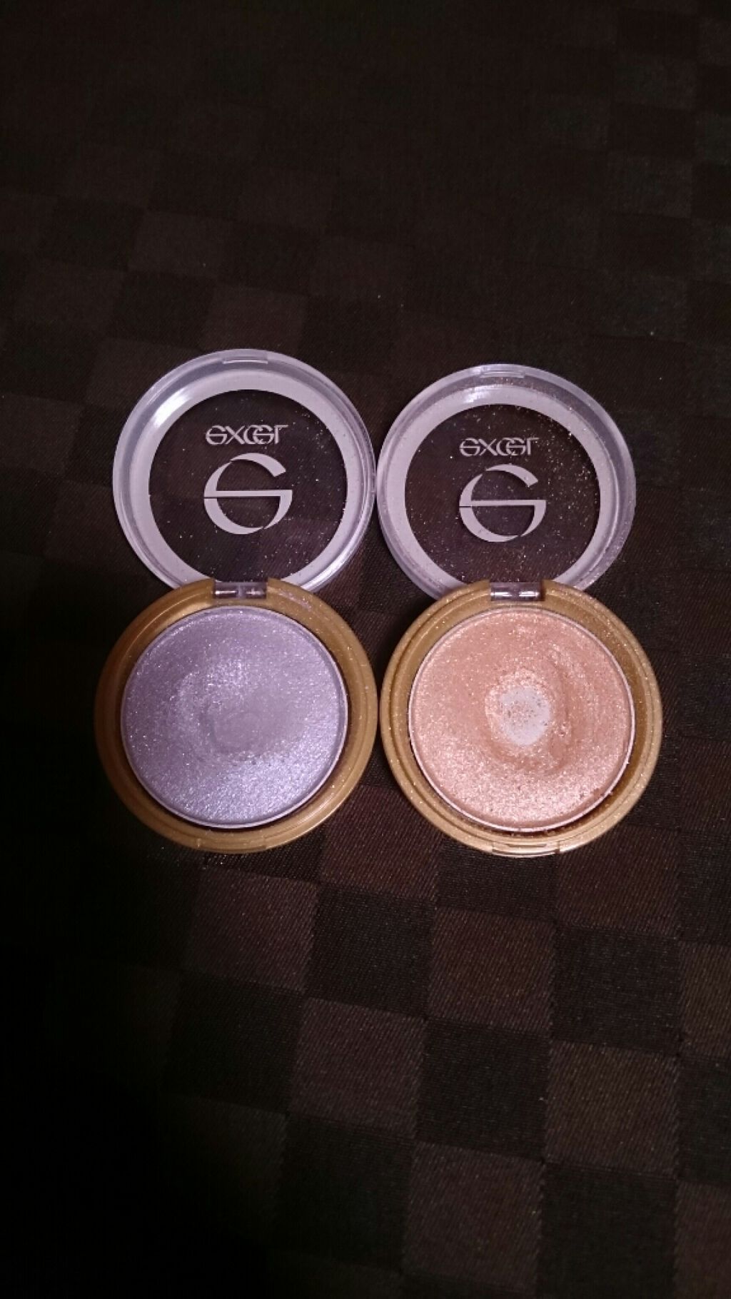 シャイニーシャドウ N/excel/単色アイシャドウを使ったクチコミ（1枚目）