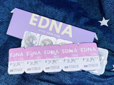 EDNA EDNA 1dayのクチコミ「
友人がこちらのカラコンをお勧めしていたので真似して購入してみました。発色が濃いので瞳の色素が.....」（1枚目）