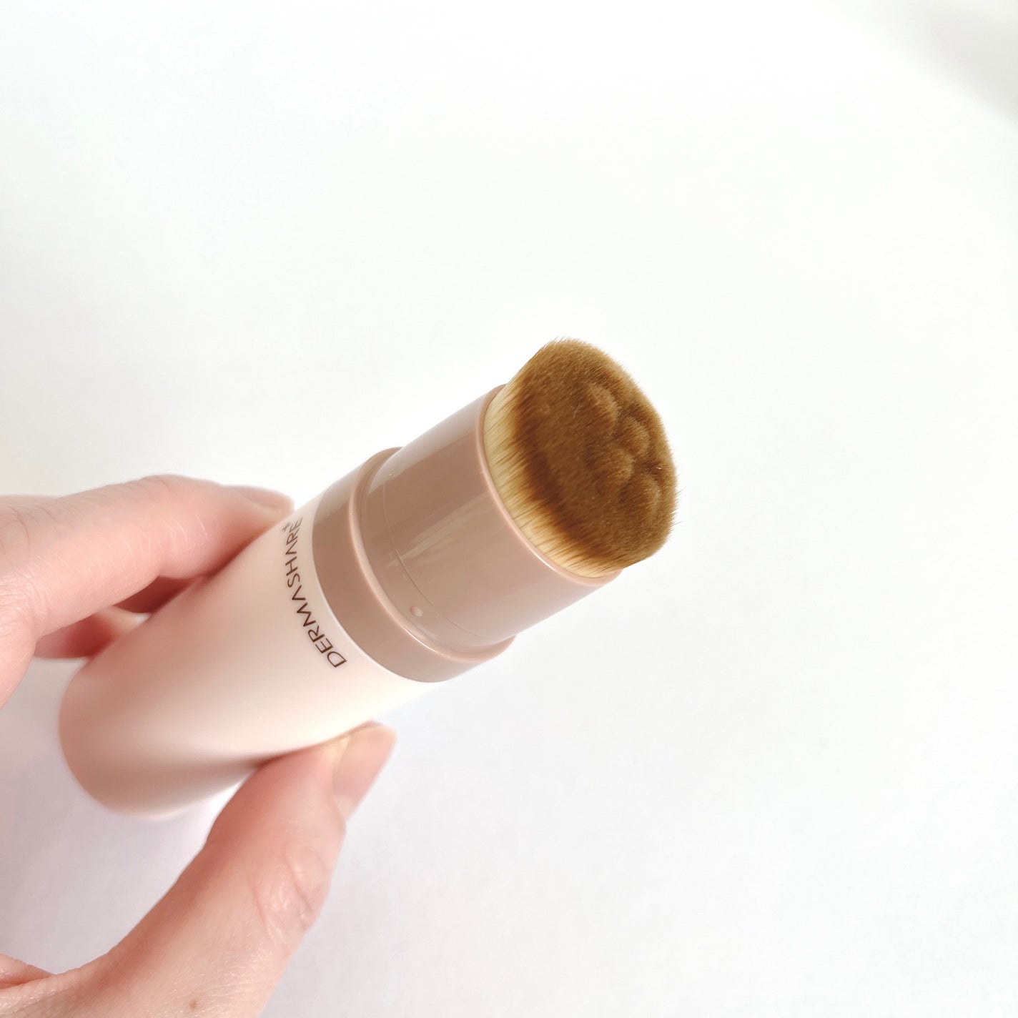 ヴィーガンナチュラルカバースティックファンデーション/DERMASHARE/その他ファンデーションを使ったクチコミ(2枚目)